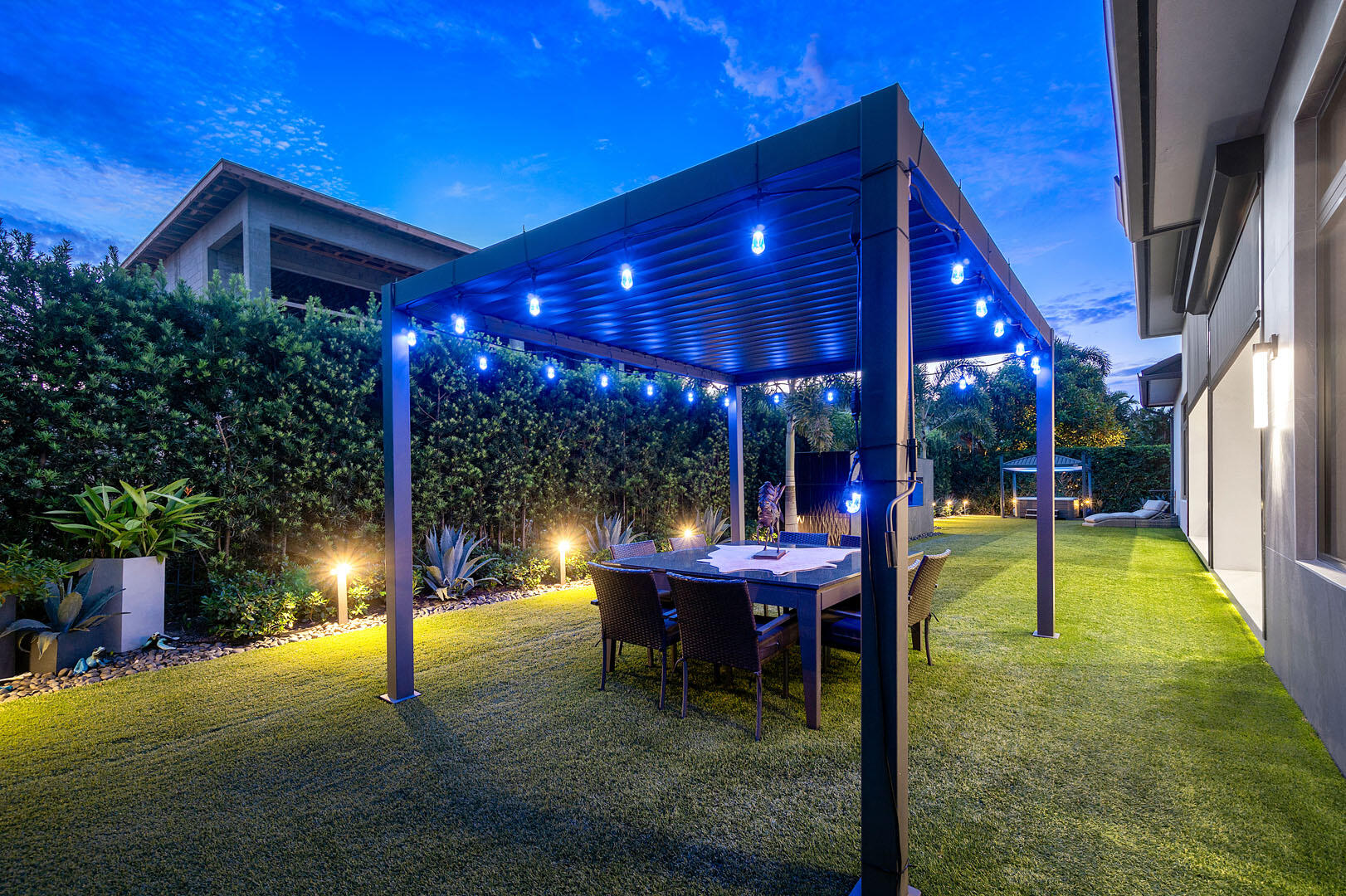 ROYAL PALM YACHT & COUNTRY CLUB - Residential