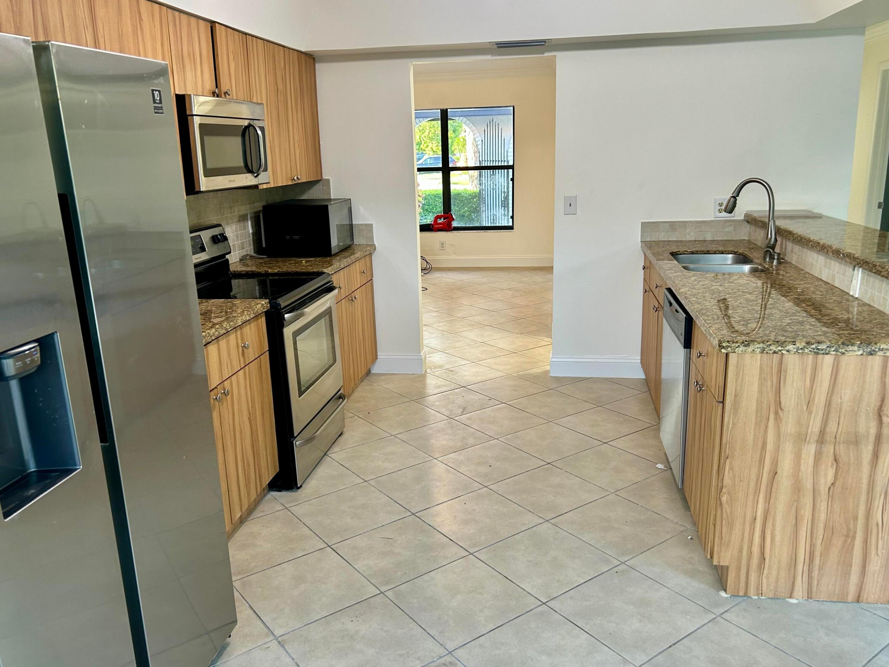 GREENS - Residential Lease
