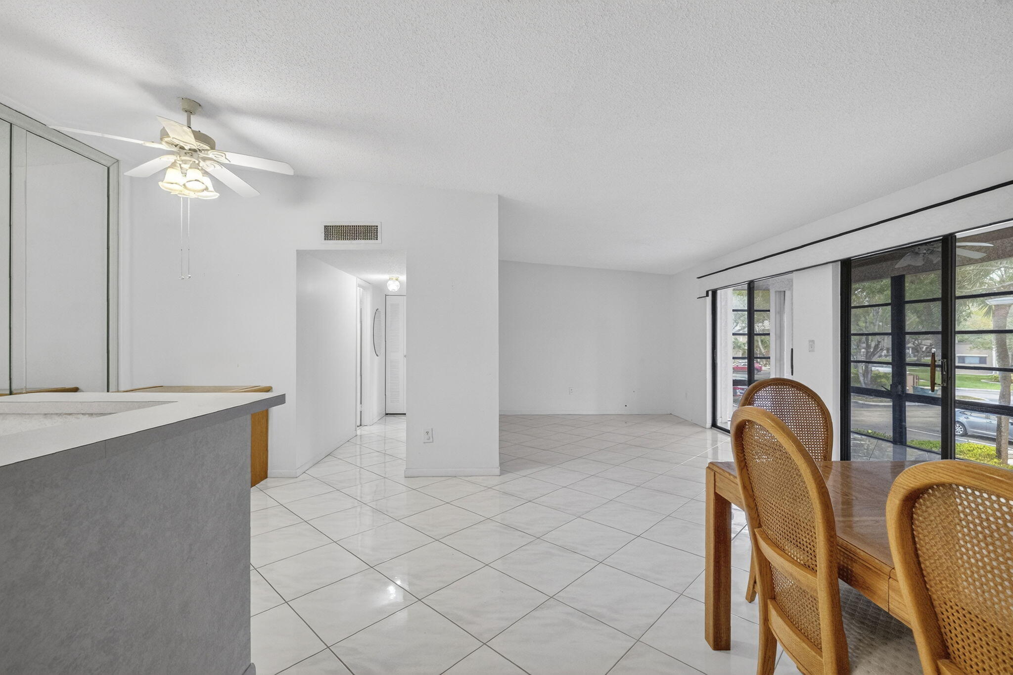 ASHMONT CONDOMINIUM H - Residential