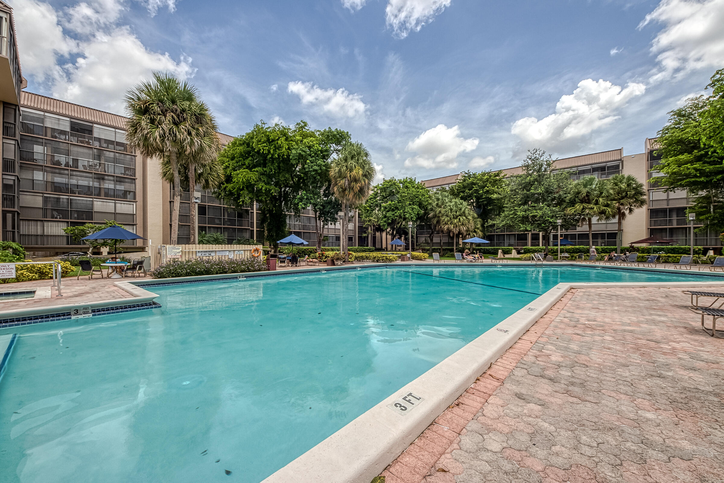 GRANDVIEW AT EMERALD HILLS CONDO - Residential