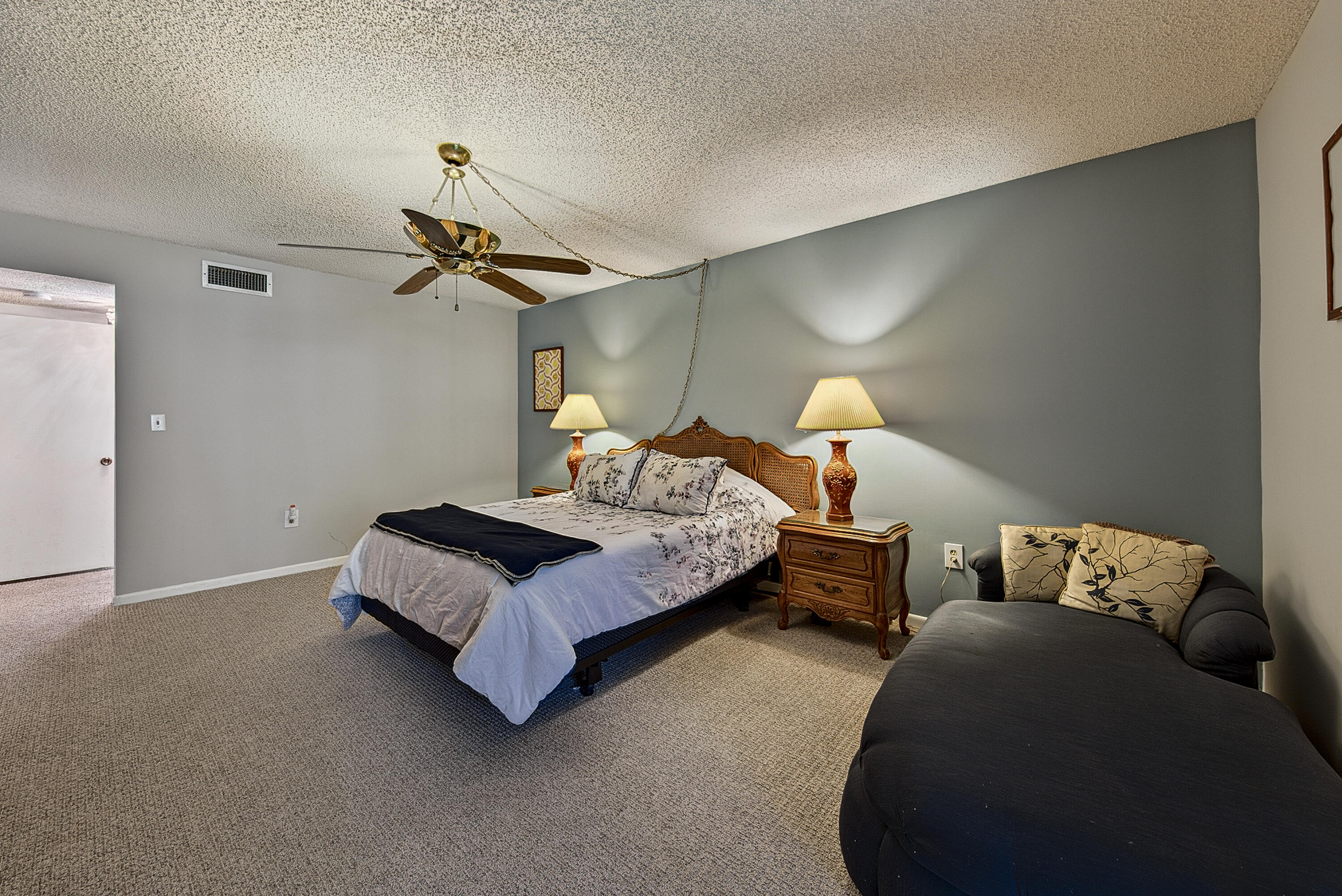 GRANDVIEW AT EMERALD HILLS CONDO - Residential