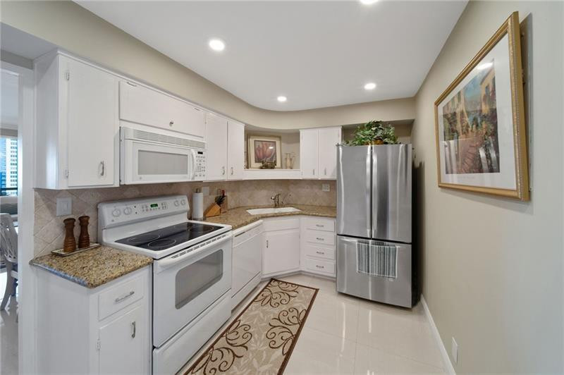 Coral Ridge Towers East - Residential