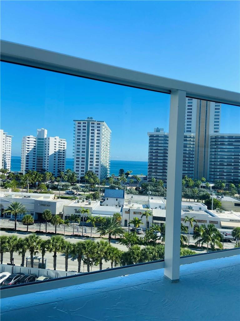 Coral Ridge Towers East - Residential