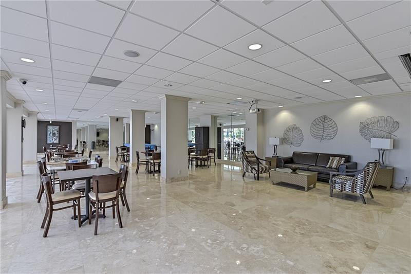 Coral Ridge Towers East - Residential