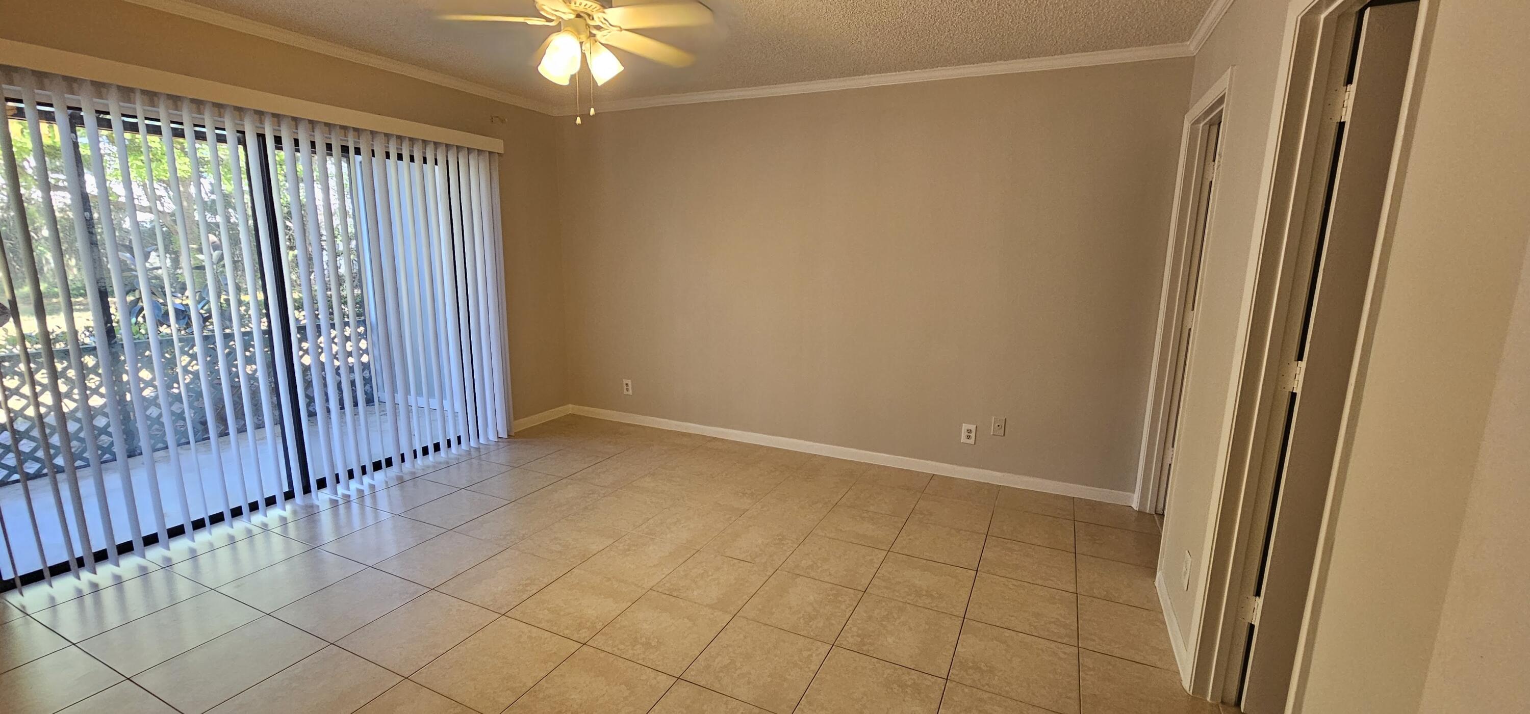 ENVIRONMENT I CONDO - Residential Lease