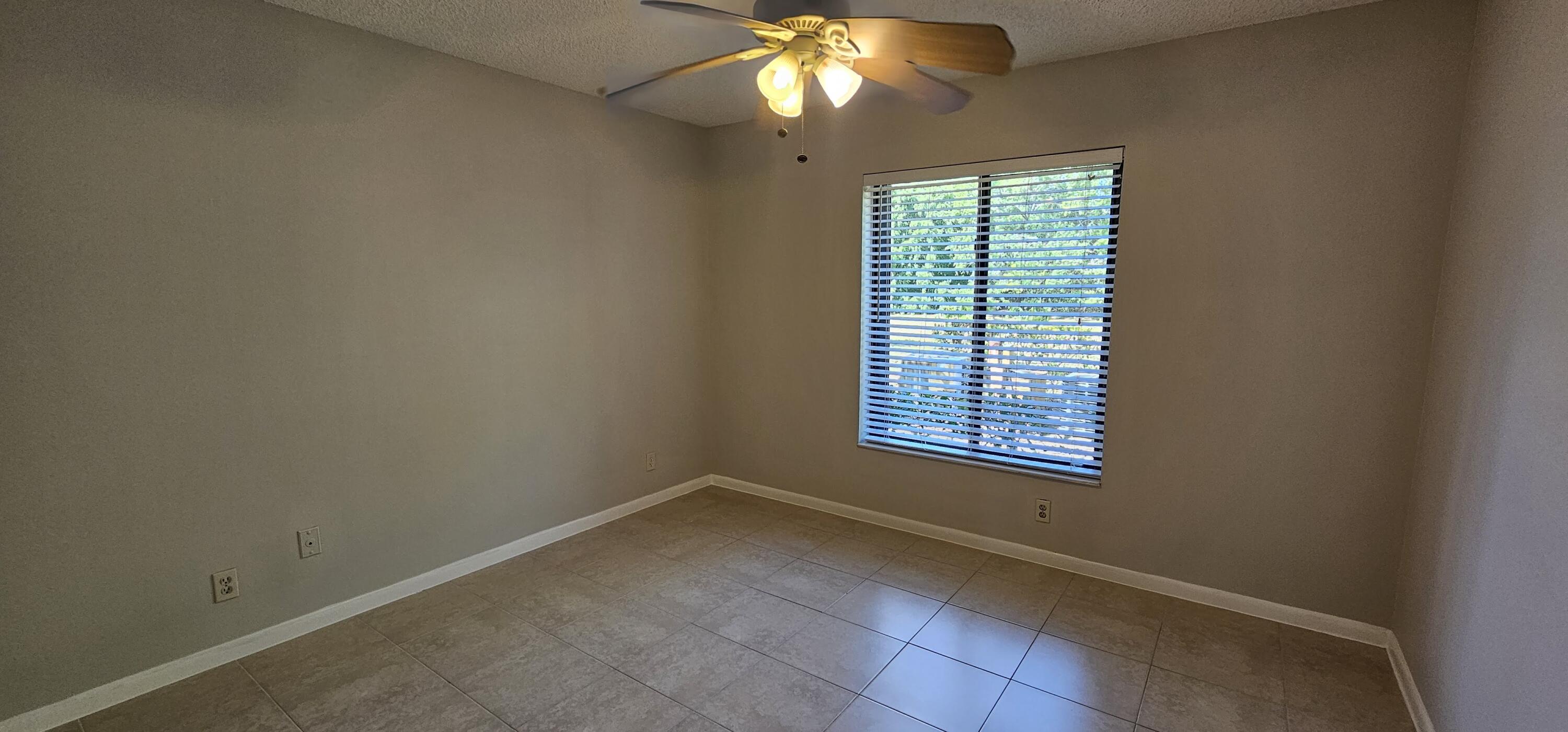 ENVIRONMENT I CONDO - Residential Lease