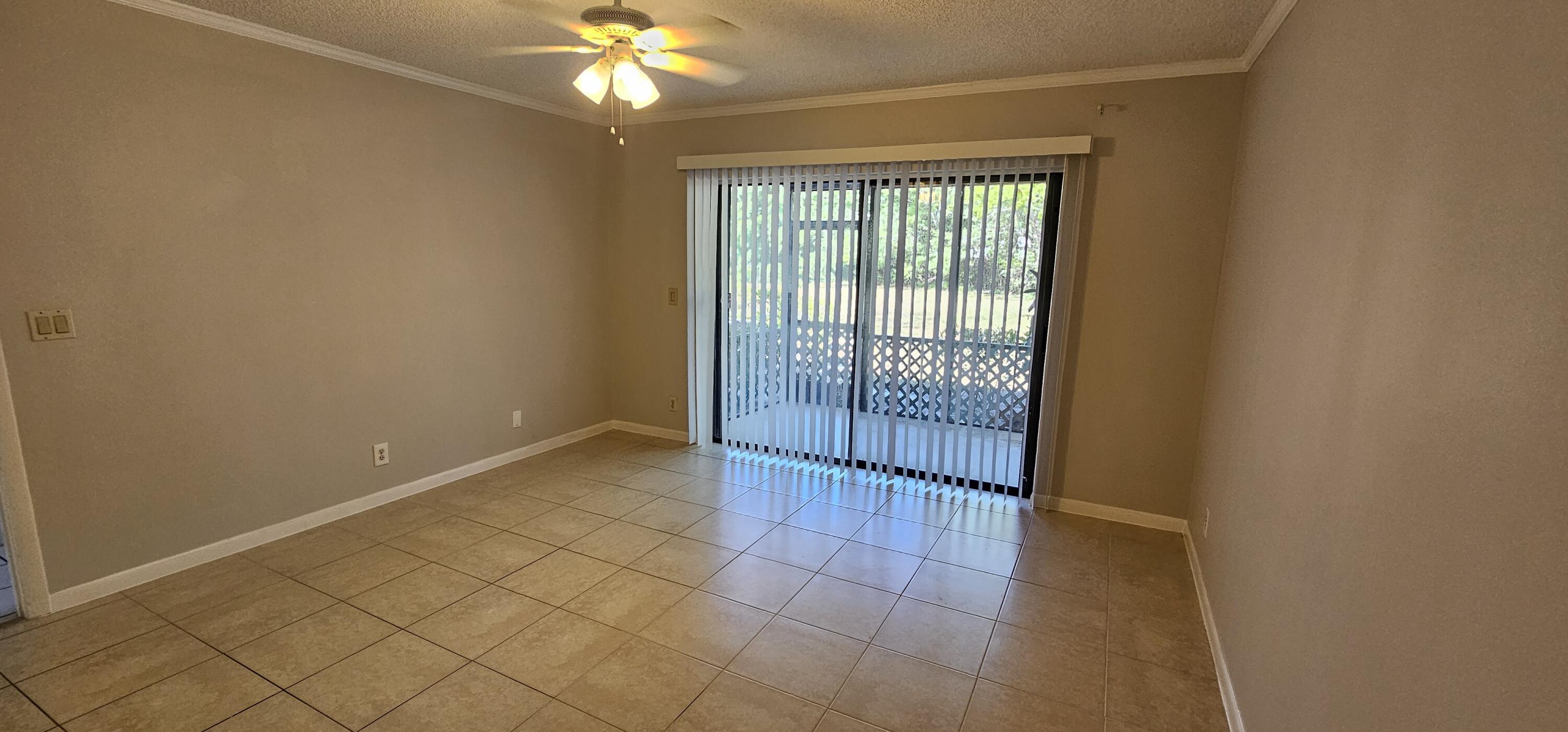 ENVIRONMENT I CONDO - Residential Lease