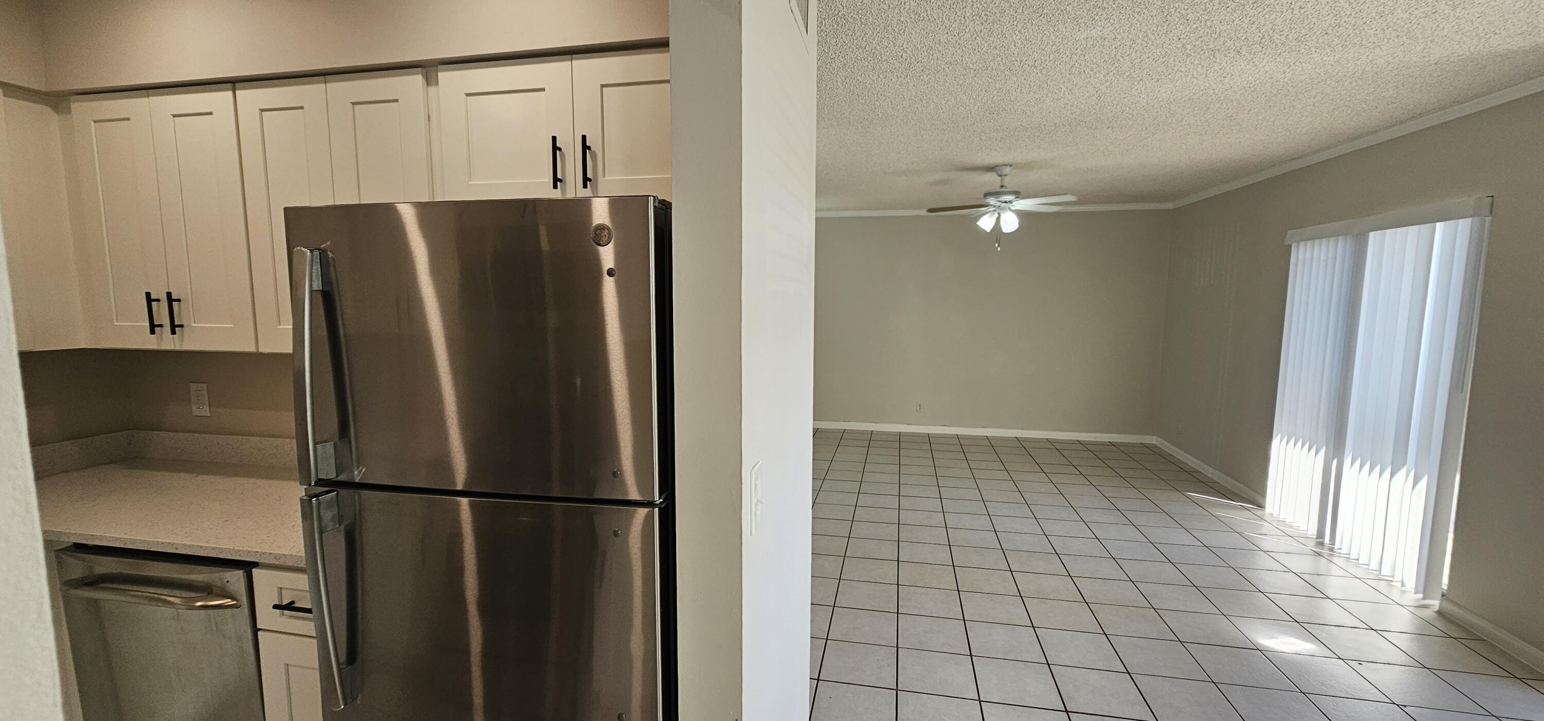 ENVIRONMENT I CONDO - Residential Lease