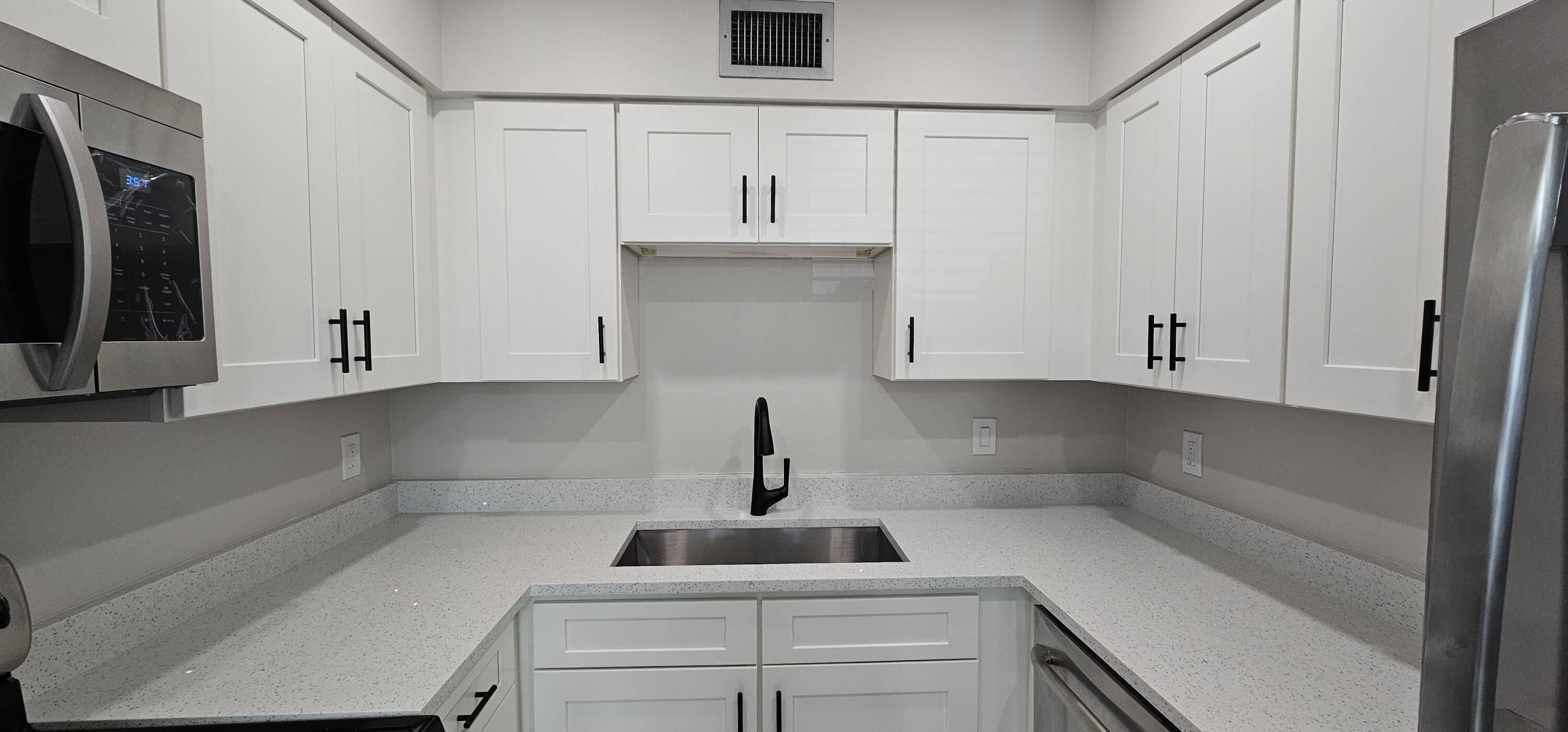 ENVIRONMENT I CONDO - Residential Lease