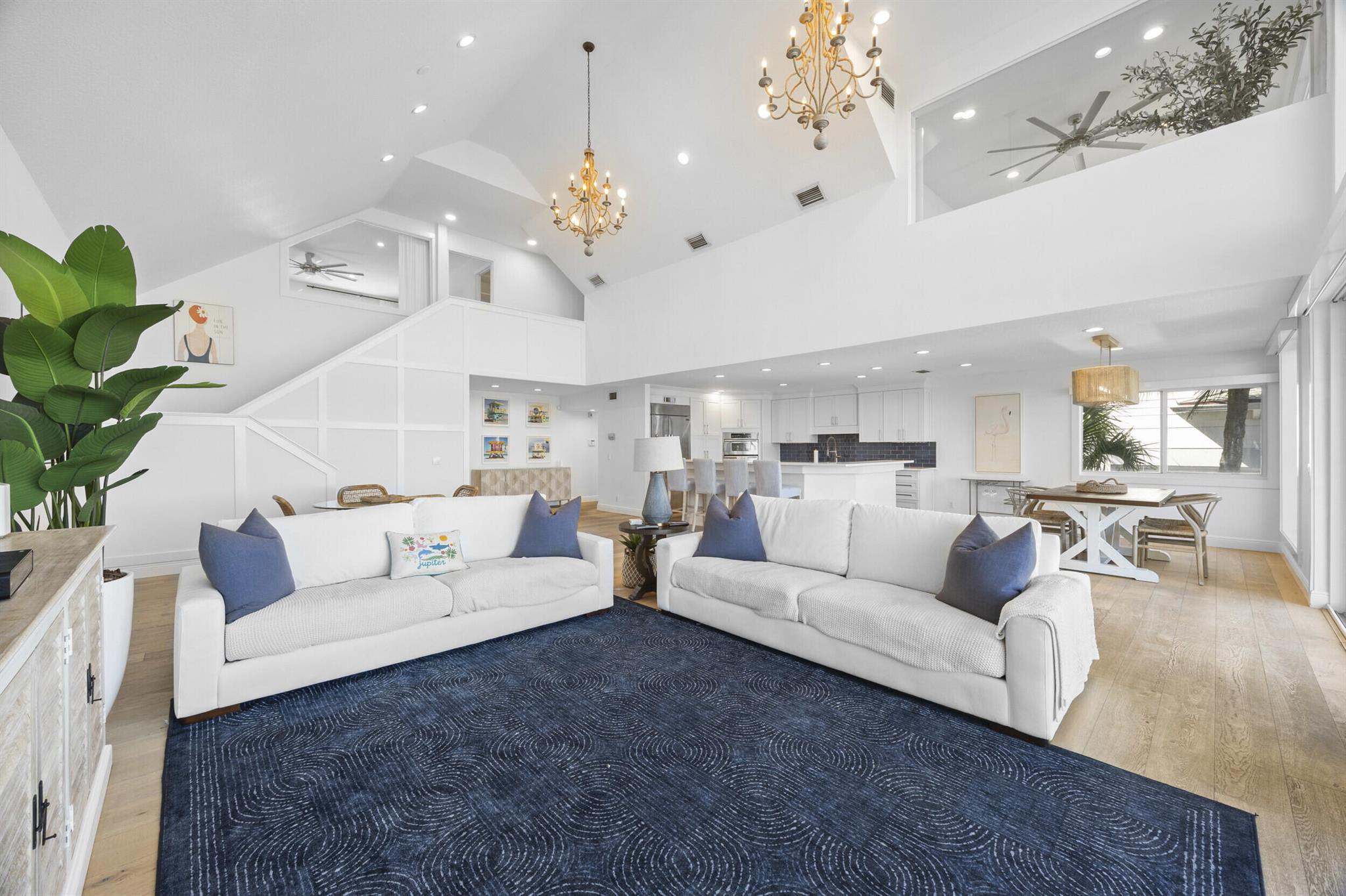 YACHT CLUB ESTATES - Residential