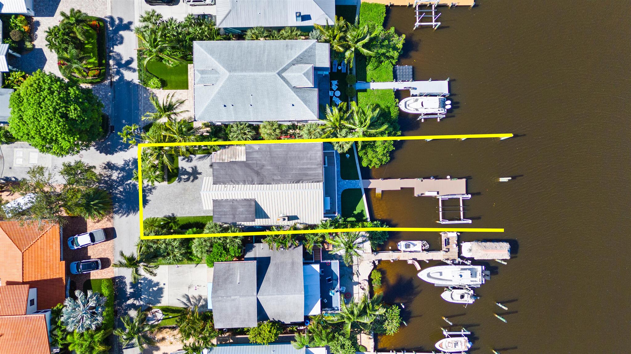 YACHT CLUB ESTATES - Residential