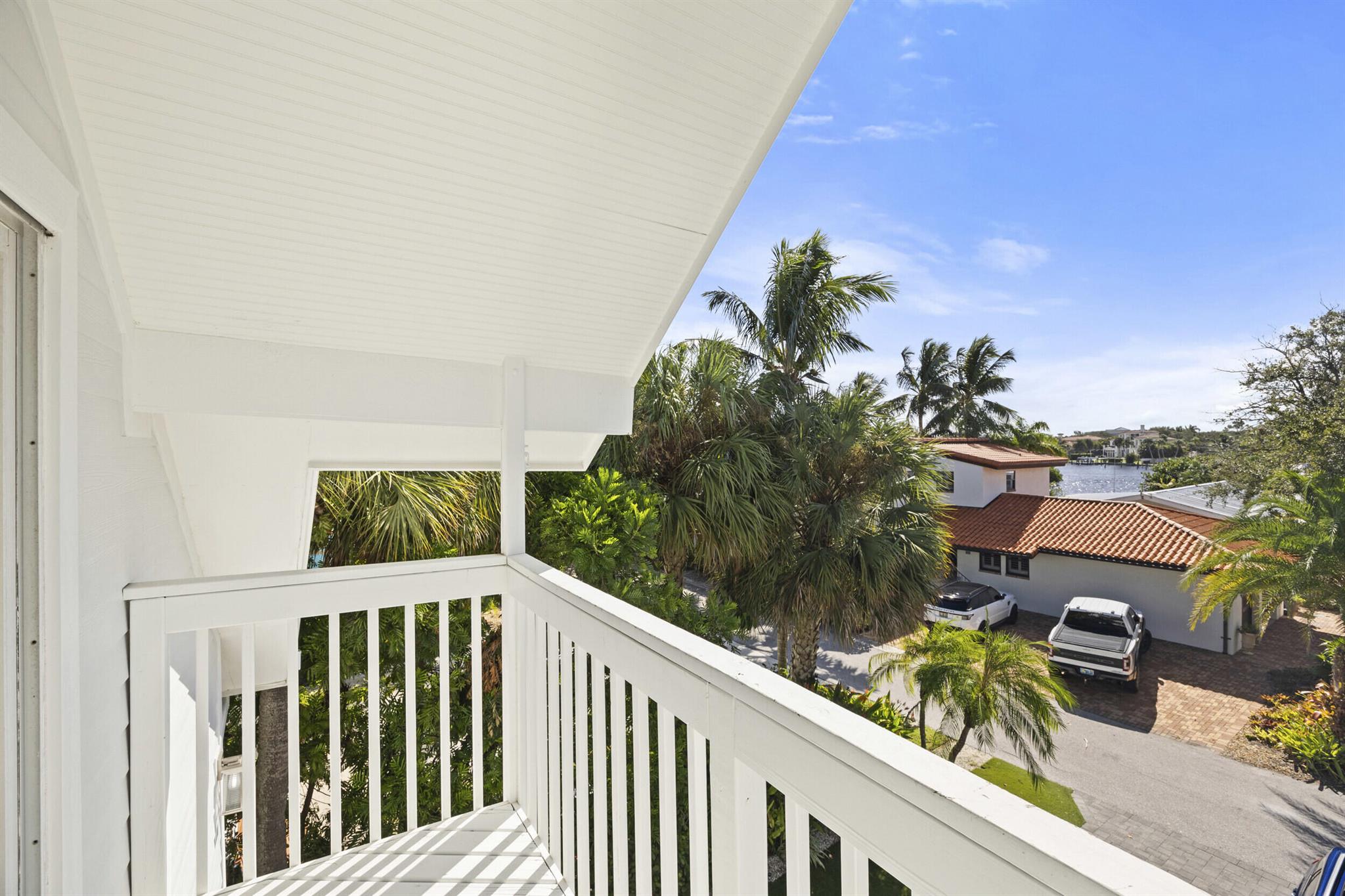 YACHT CLUB ESTATES - Residential