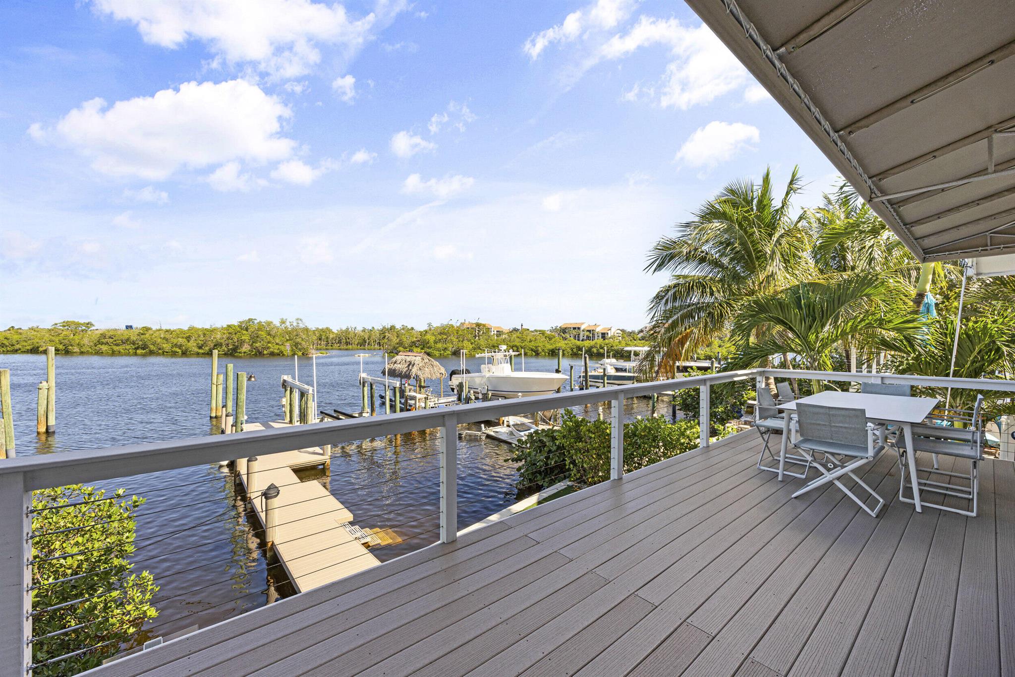 YACHT CLUB ESTATES - Residential