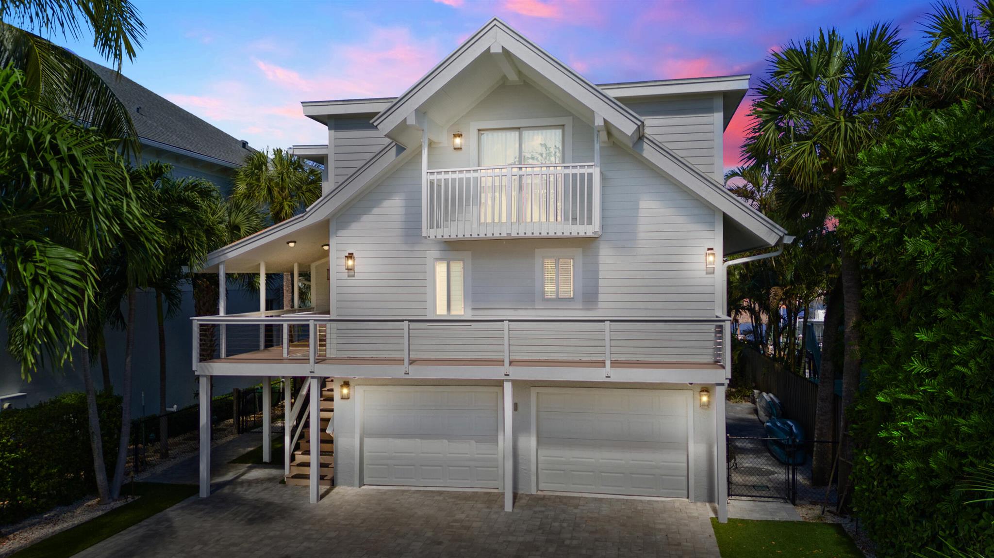 YACHT CLUB ESTATES - Residential