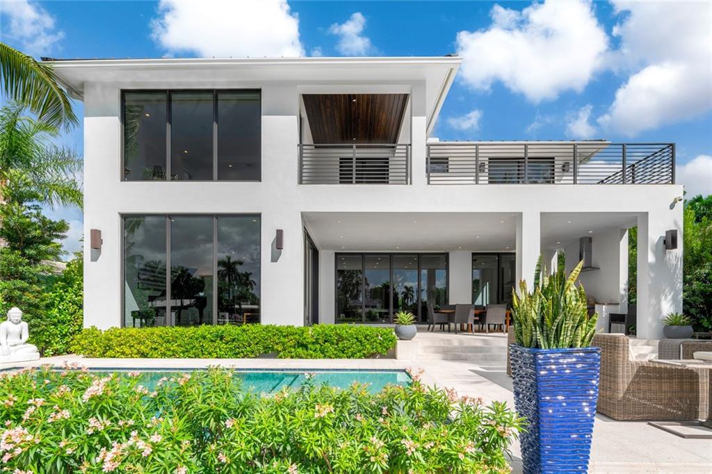 RIO VISTA ISLES - Residential