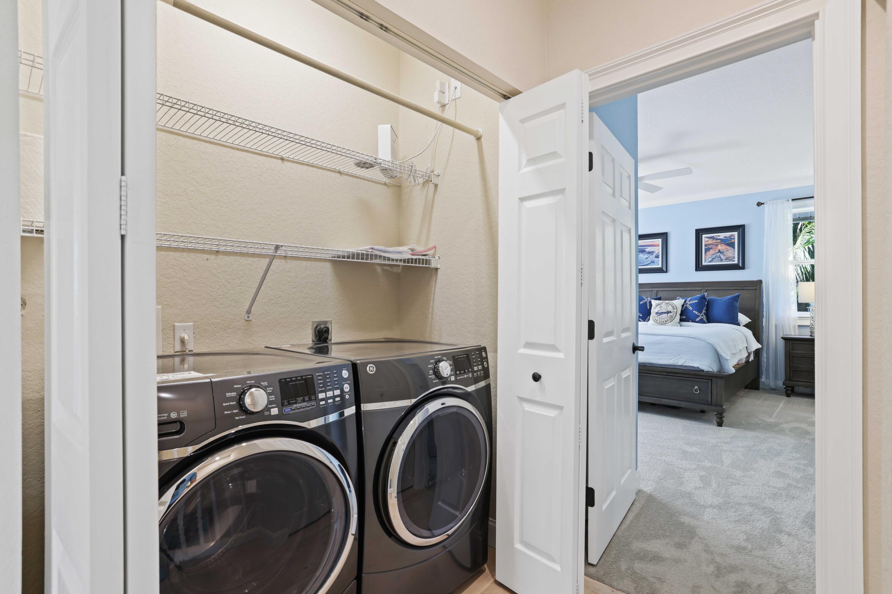 BAREFOOT COVE TOWNHOMES - Residential