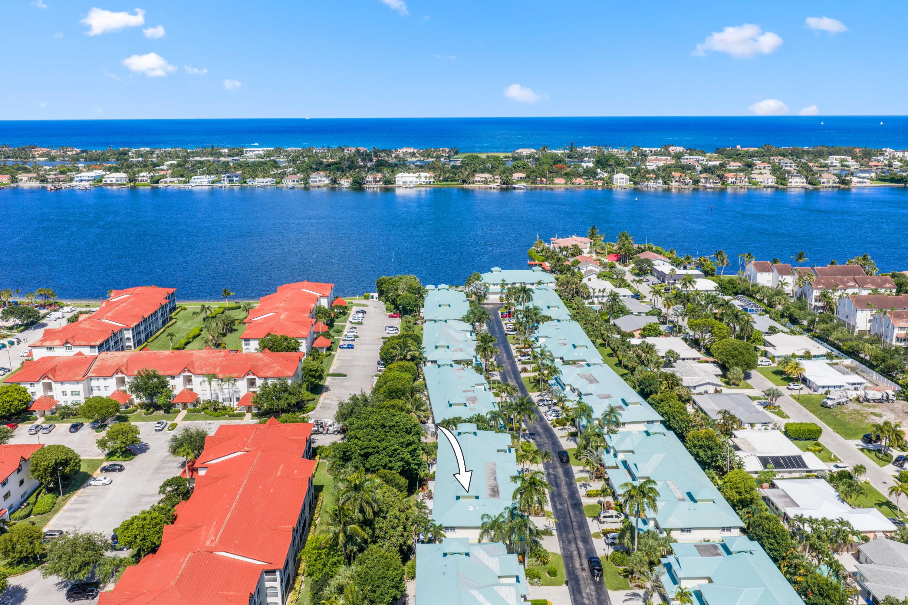 BAREFOOT COVE TOWNHOMES - Residential