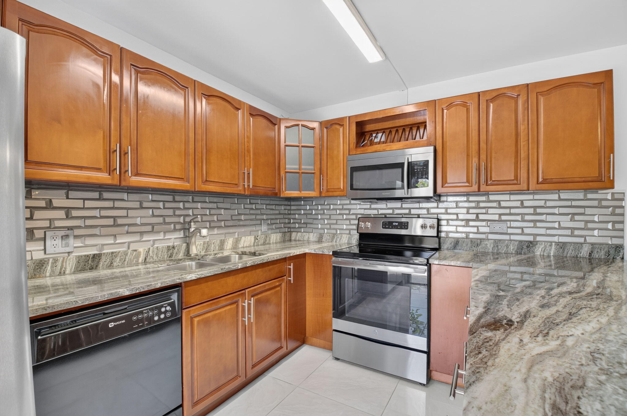 DELRAY OAKS WEST 1 & 2 CONDS DECLS FILED 2-17-81 I - Residential