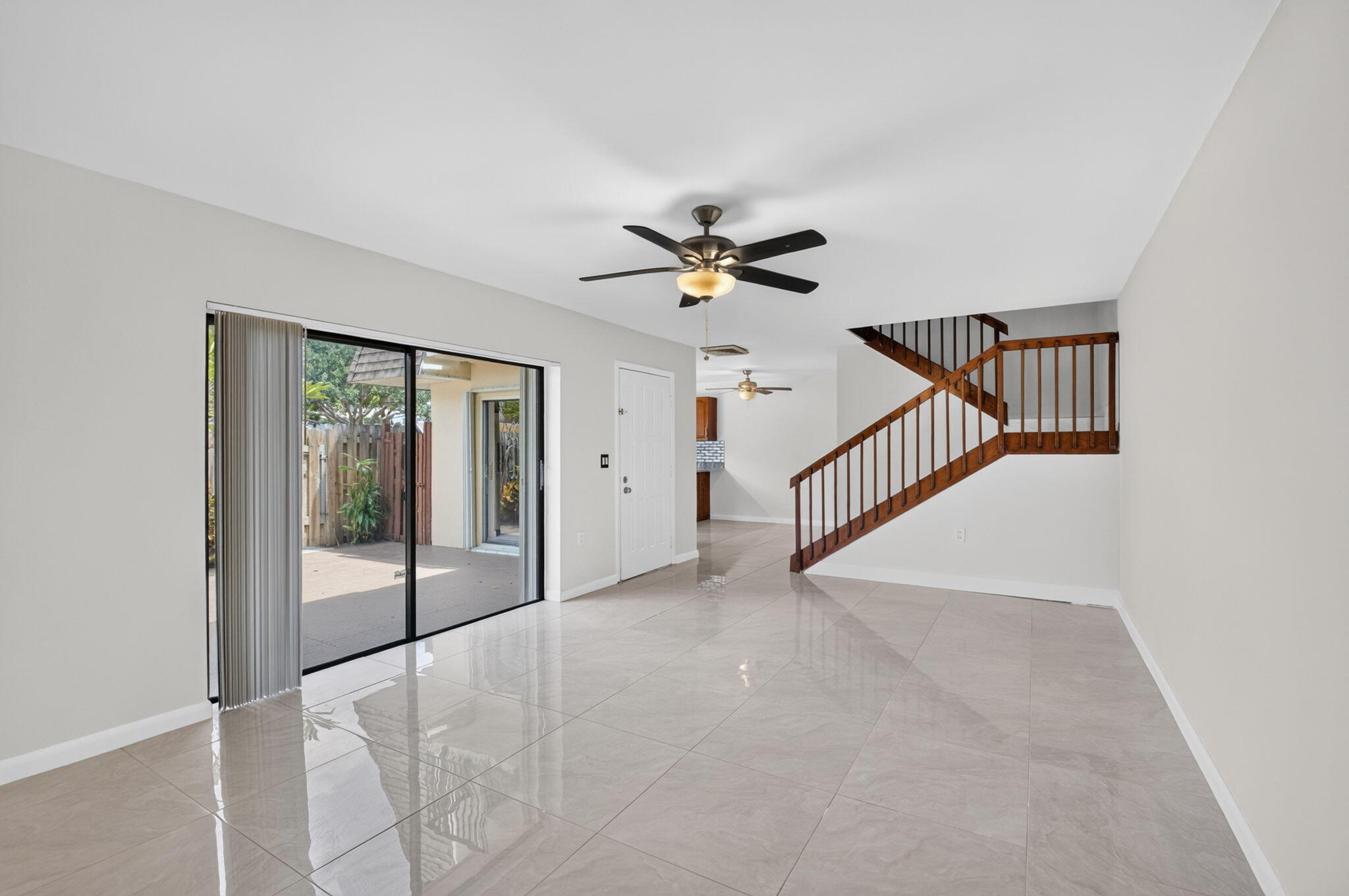 DELRAY OAKS WEST 1 & 2 CONDS DECLS FILED 2-17-81 I - Residential