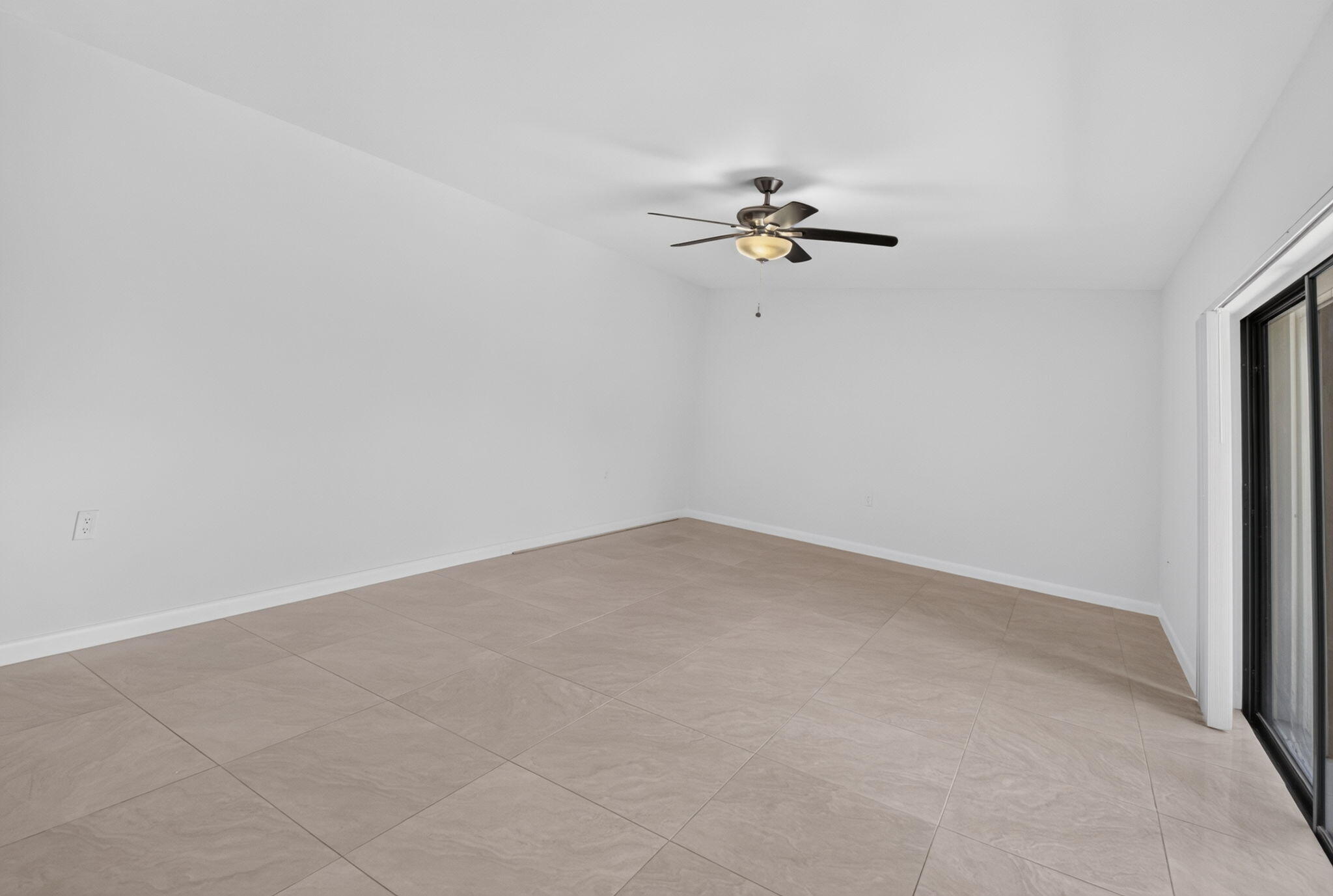 DELRAY OAKS WEST 1 & 2 CONDS DECLS FILED 2-17-81 I - Residential