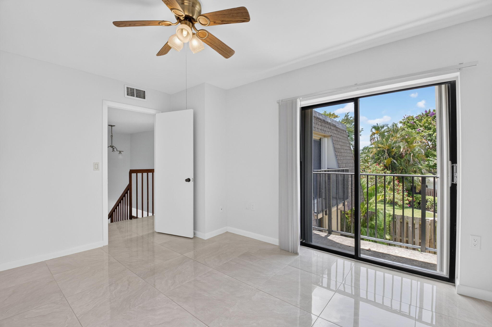 DELRAY OAKS WEST 1 & 2 CONDS DECLS FILED 2-17-81 I - Residential