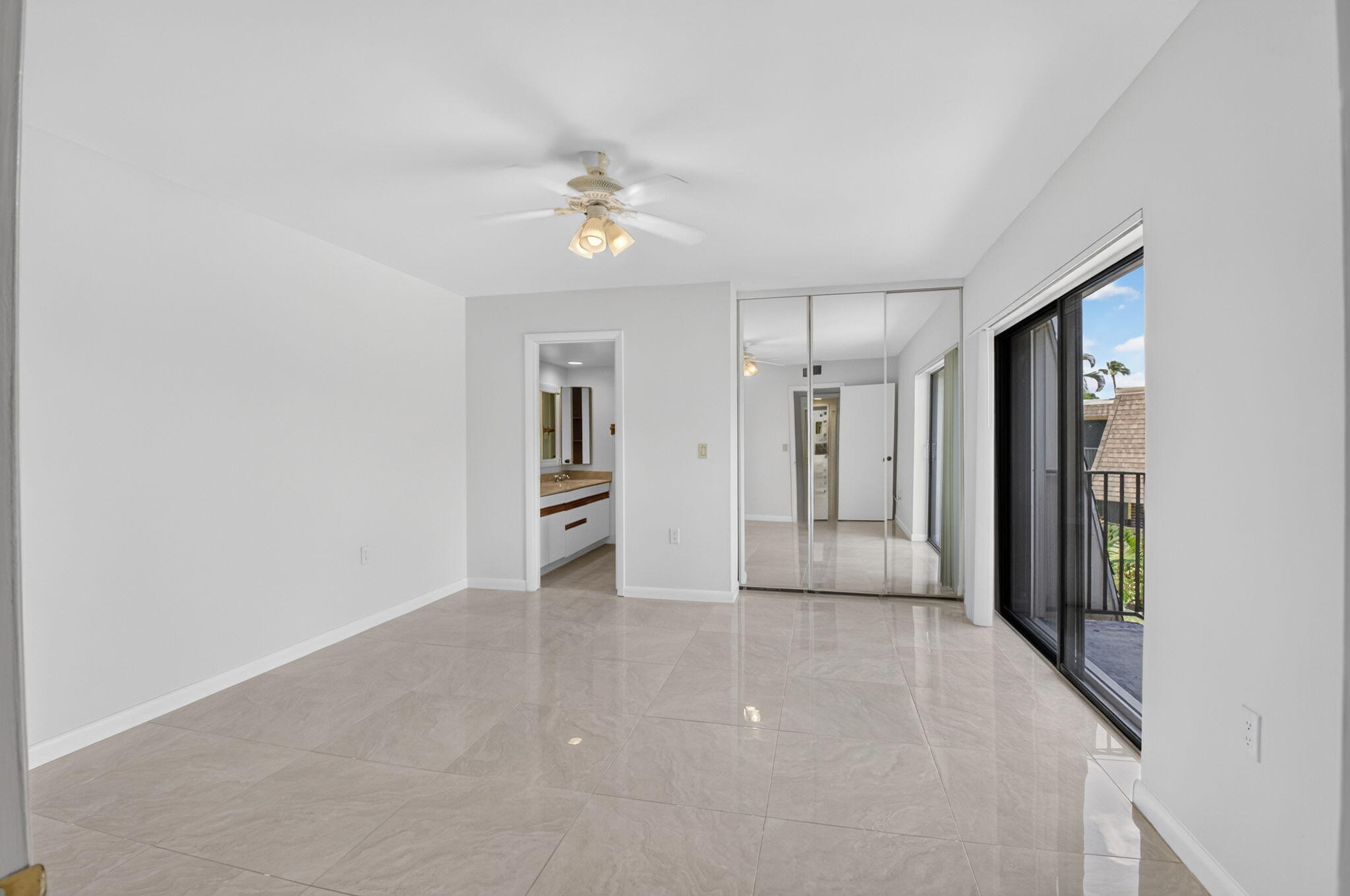 DELRAY OAKS WEST 1 & 2 CONDS DECLS FILED 2-17-81 I - Residential