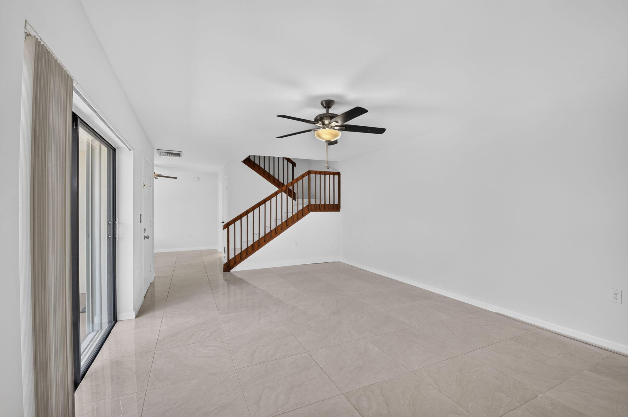 DELRAY OAKS WEST 1 & 2 CONDS DECLS FILED 2-17-81 I - Residential