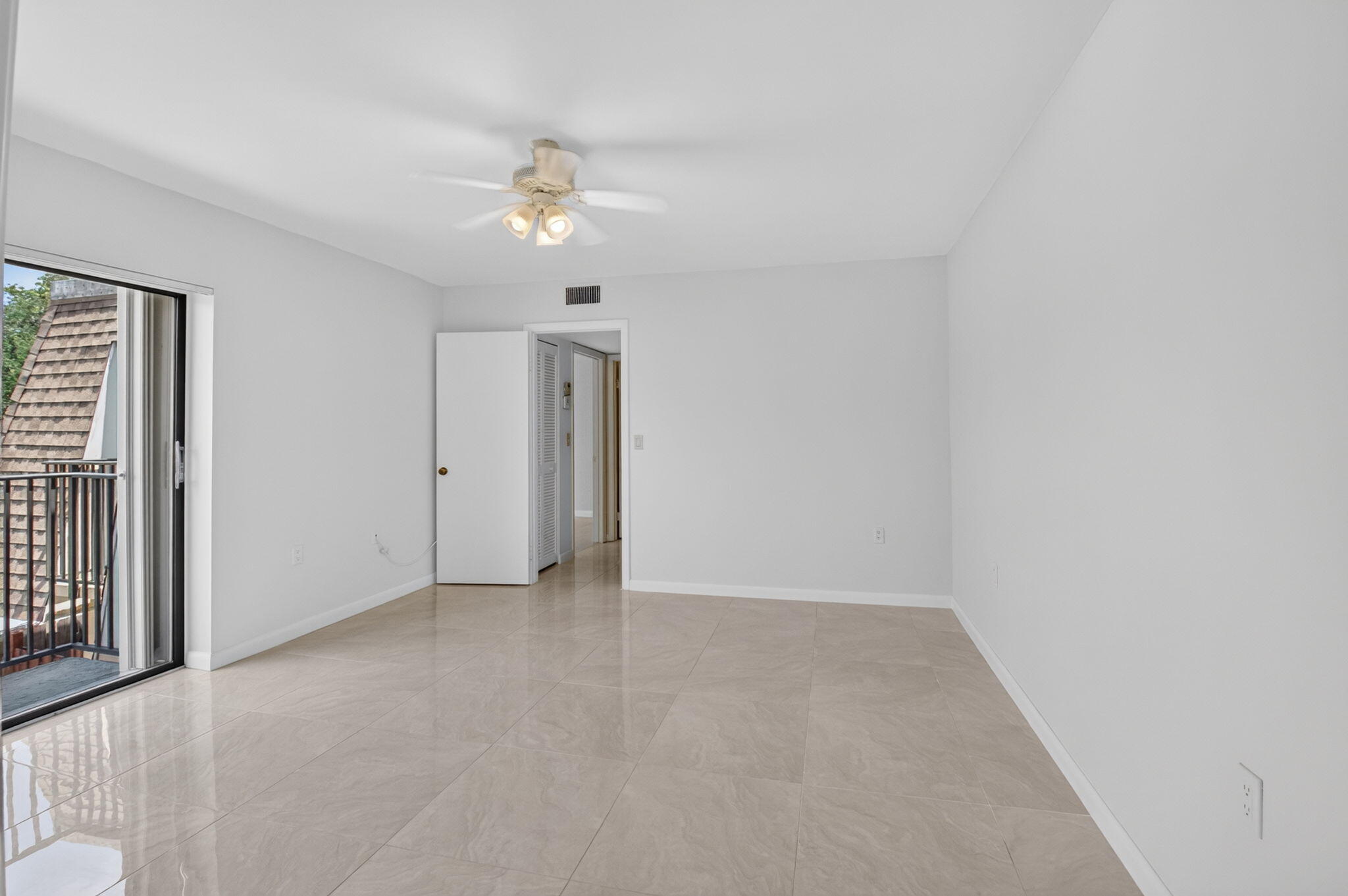 DELRAY OAKS WEST 1 & 2 CONDS DECLS FILED 2-17-81 I - Residential