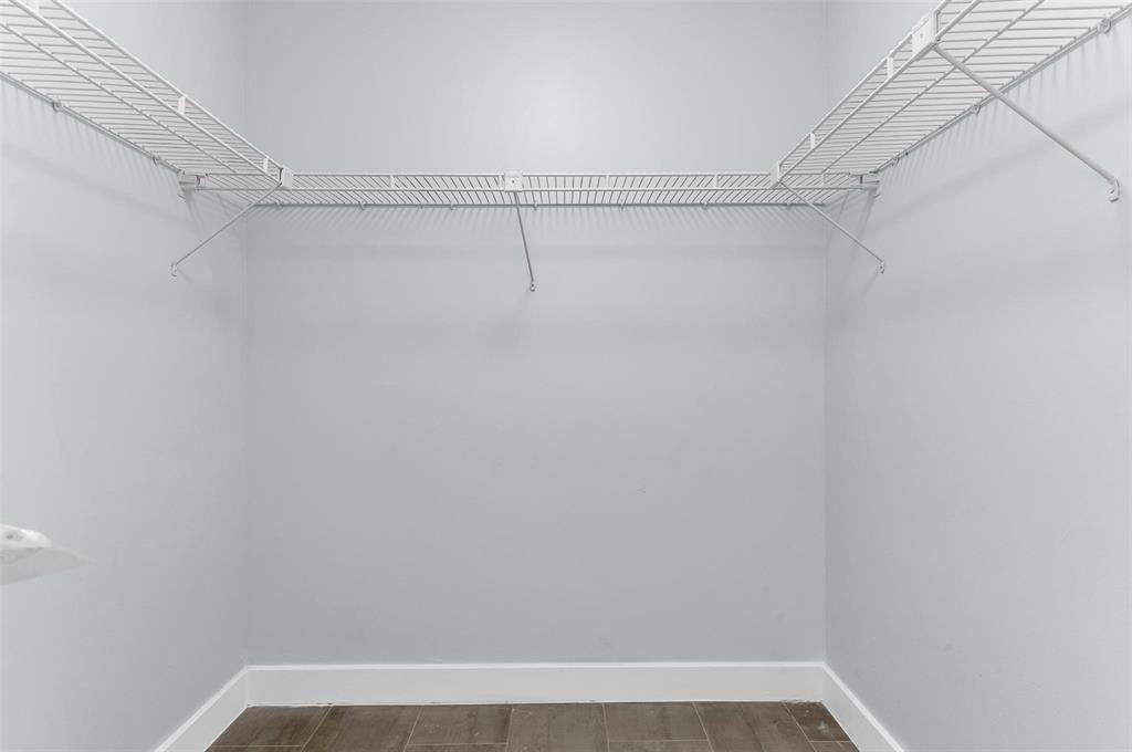 LIME BAY CONDOMINIUM 5 - Residential