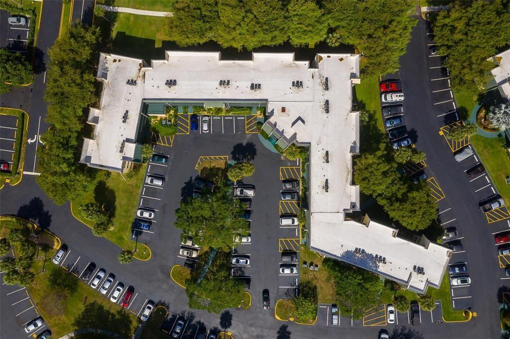 LIME BAY CONDOMINIUM 5 - Residential