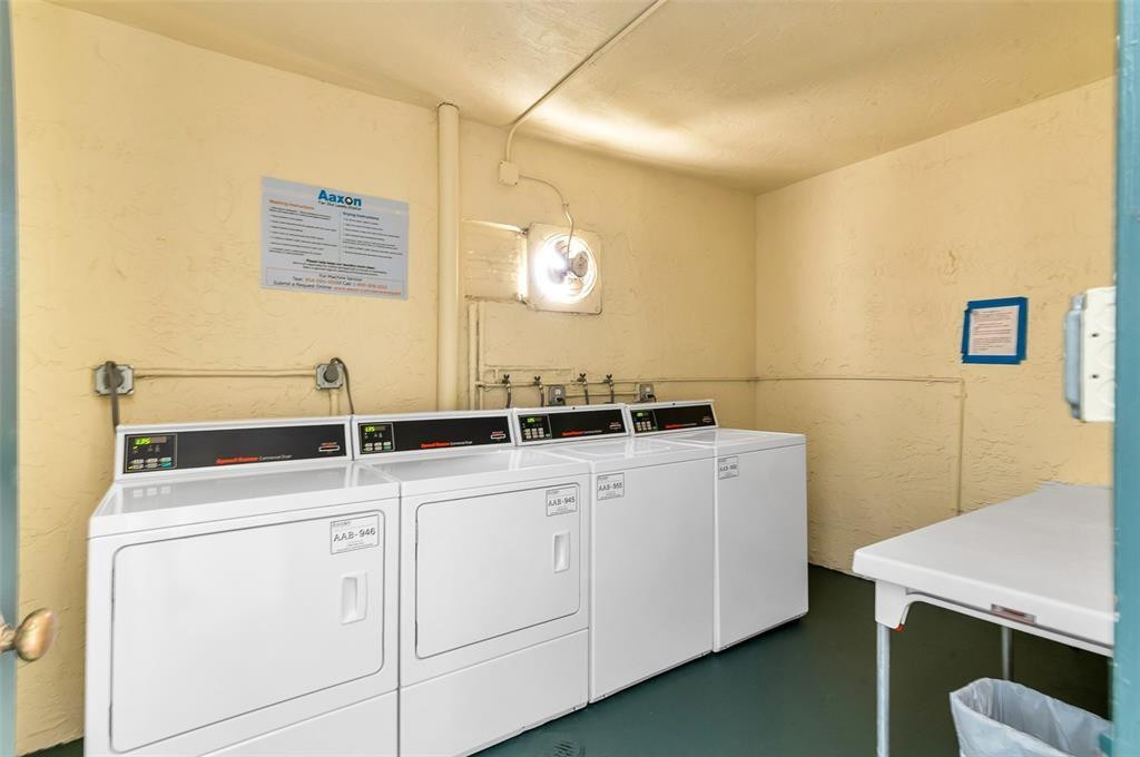 LIME BAY CONDOMINIUM 5 - Residential