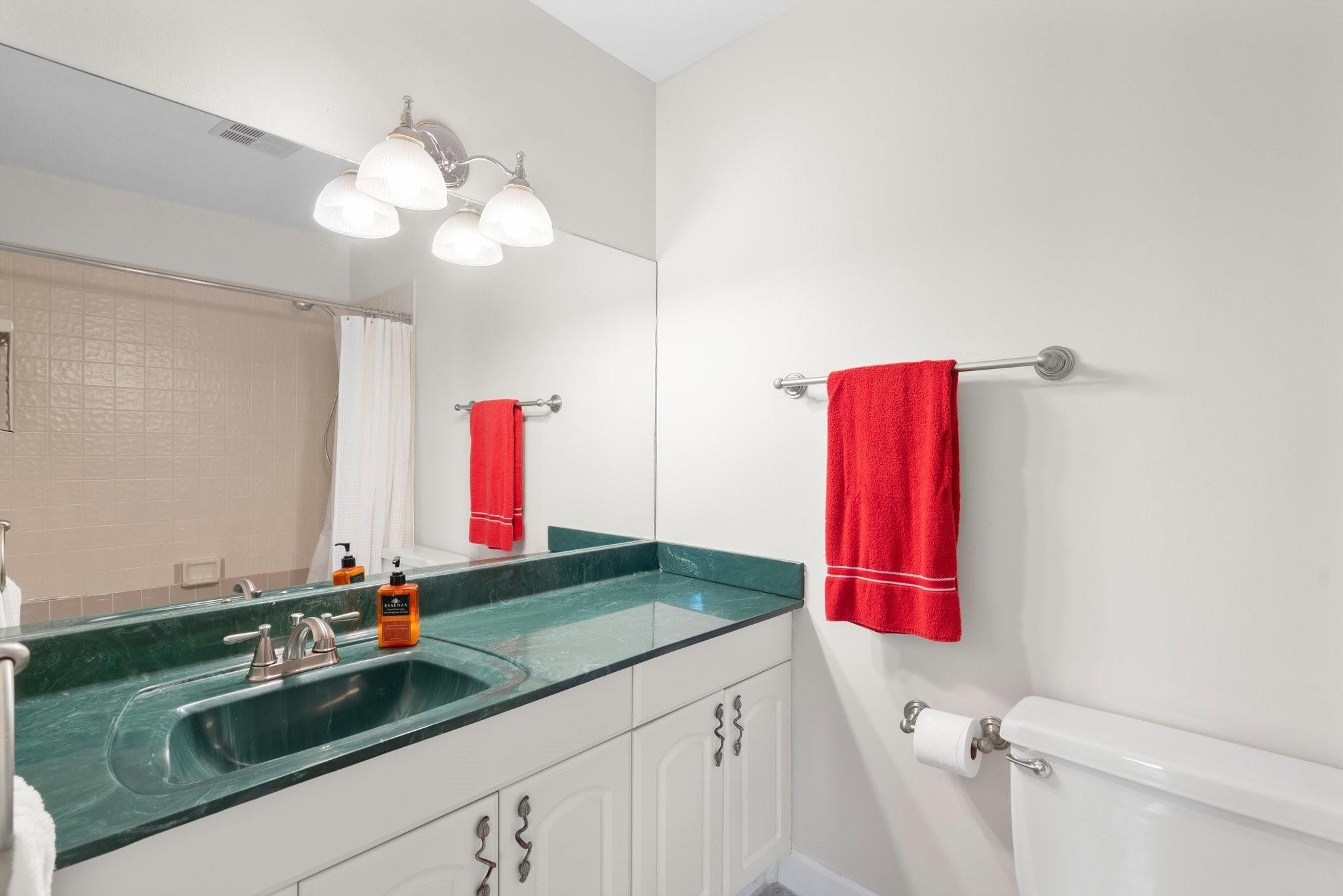 TOWNHOMES OF LIGHTHOUSE POINT - Residential