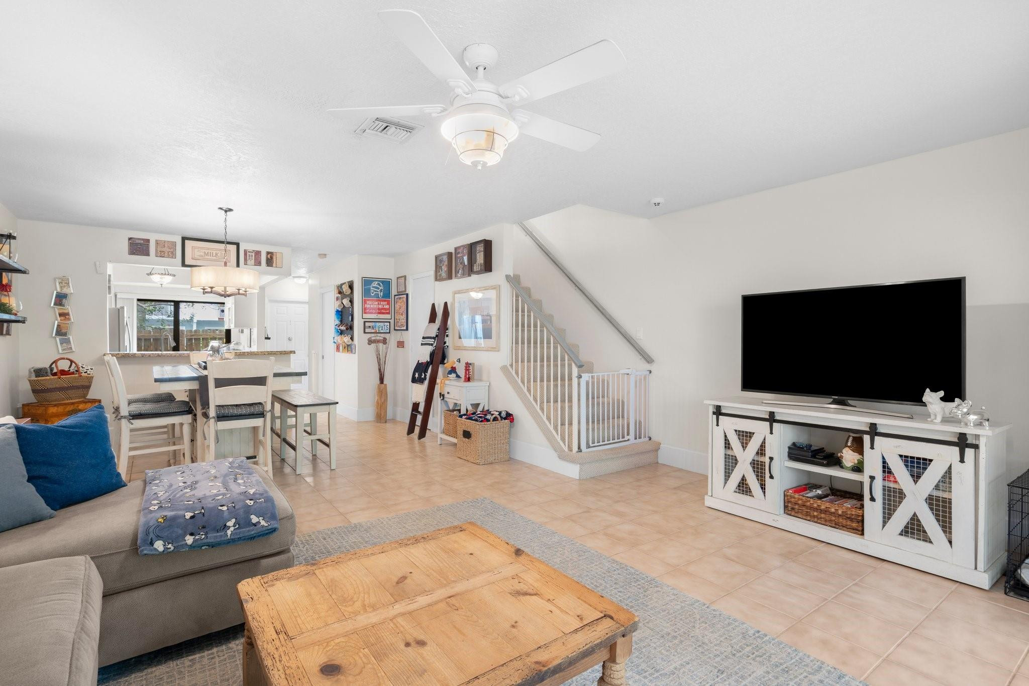 TOWNHOMES OF LIGHTHOUSE POINT - Residential