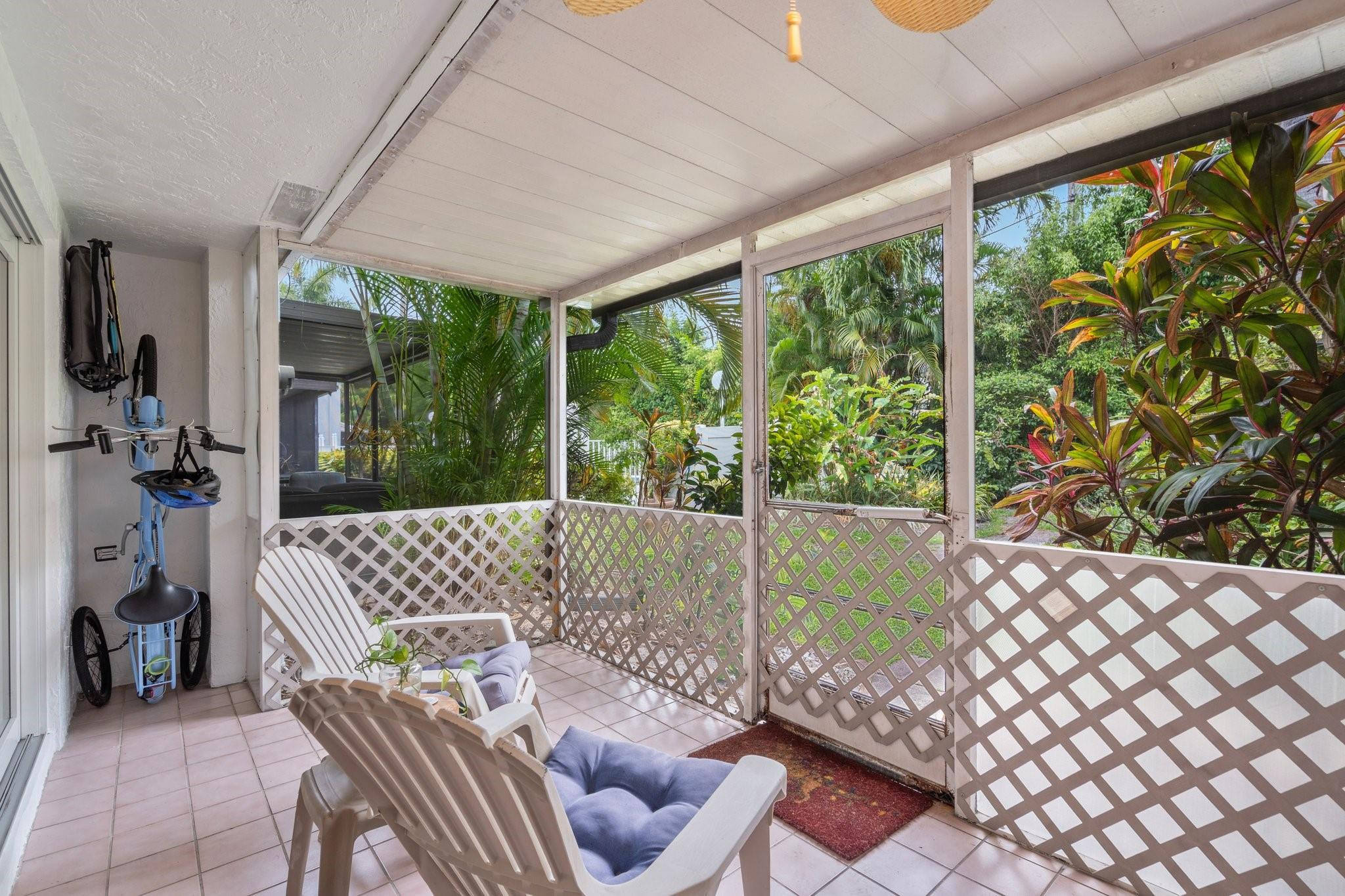 TOWNHOMES OF LIGHTHOUSE POINT - Residential