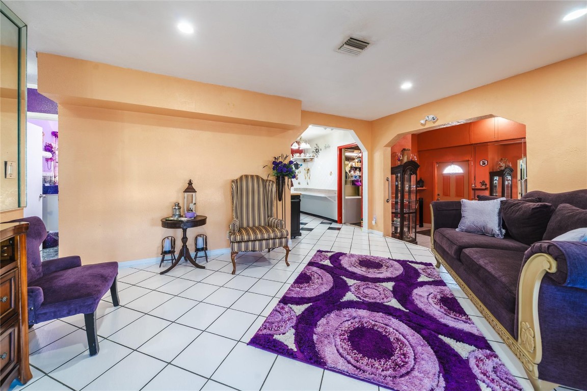 Lauderdale Manors Amd - Residential