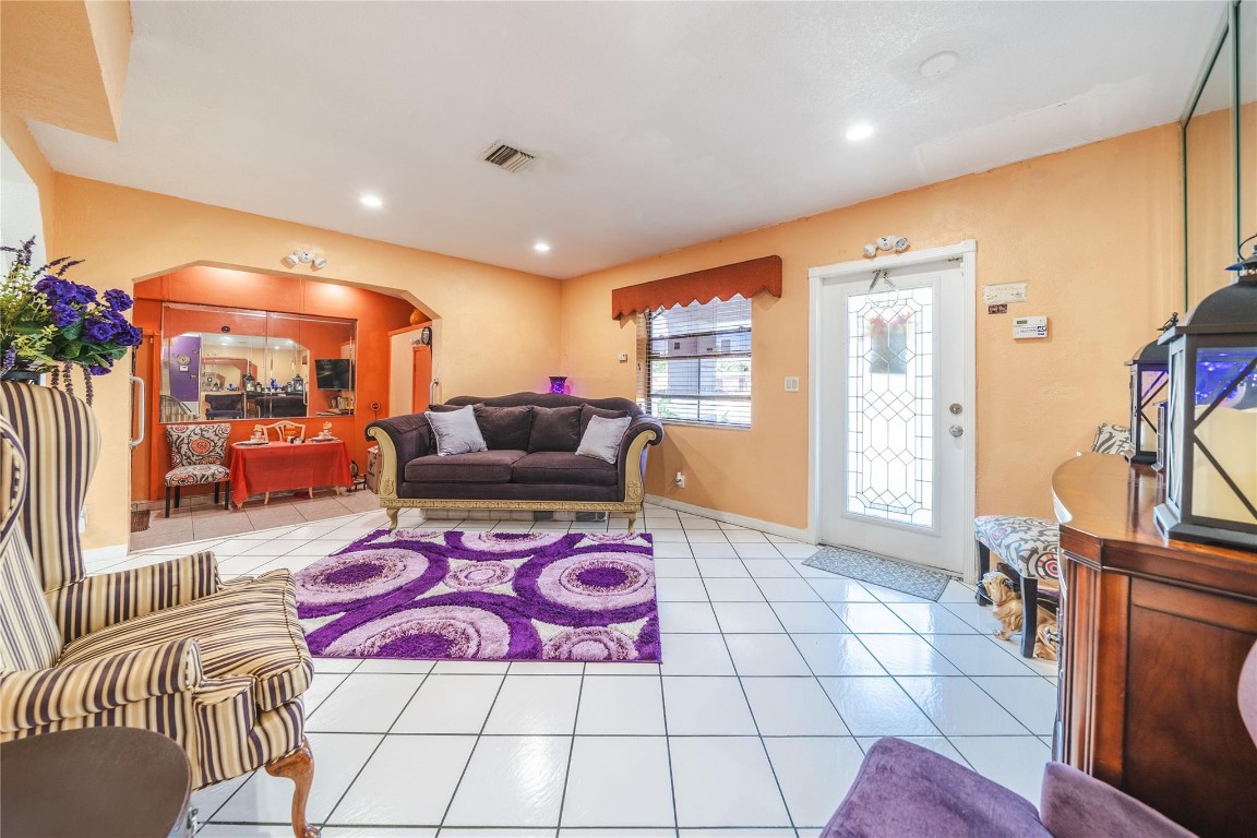 Lauderdale Manors Amd - Residential