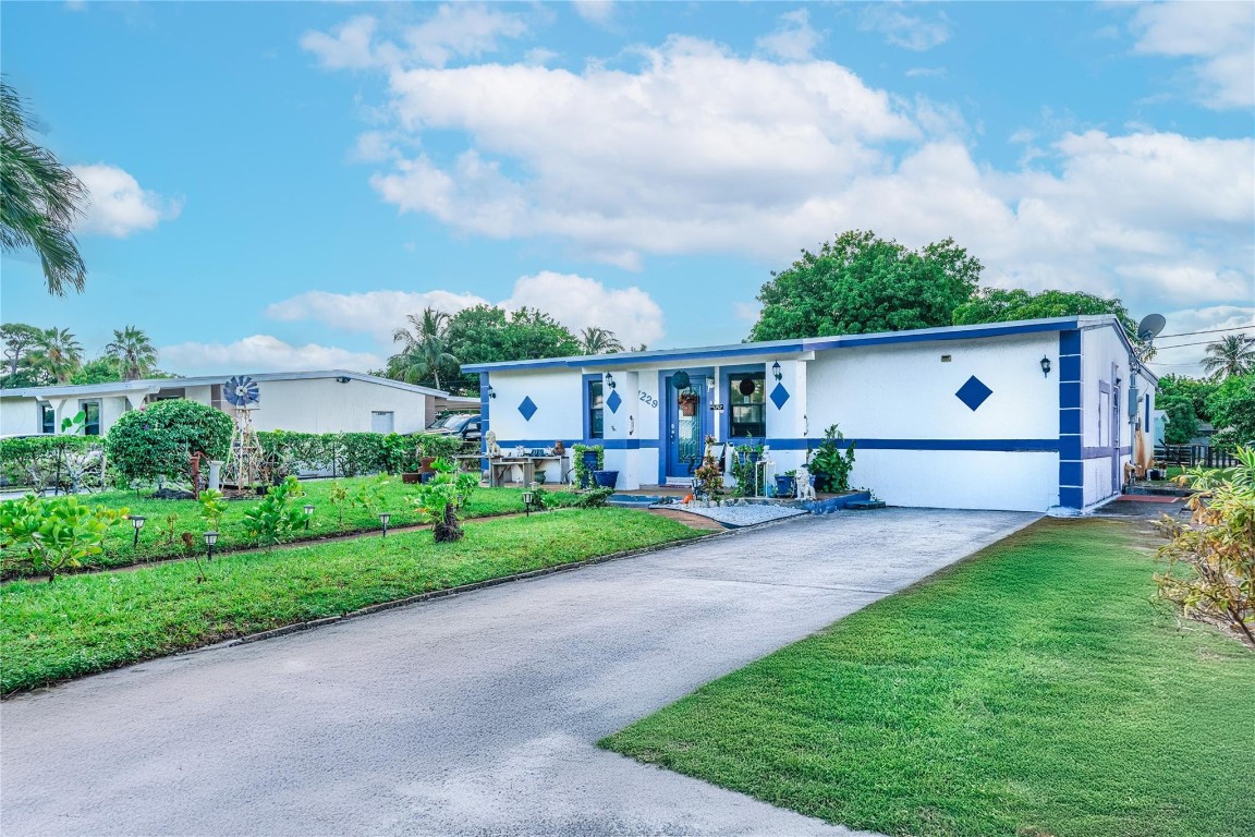 Lauderdale Manors Amd - Residential