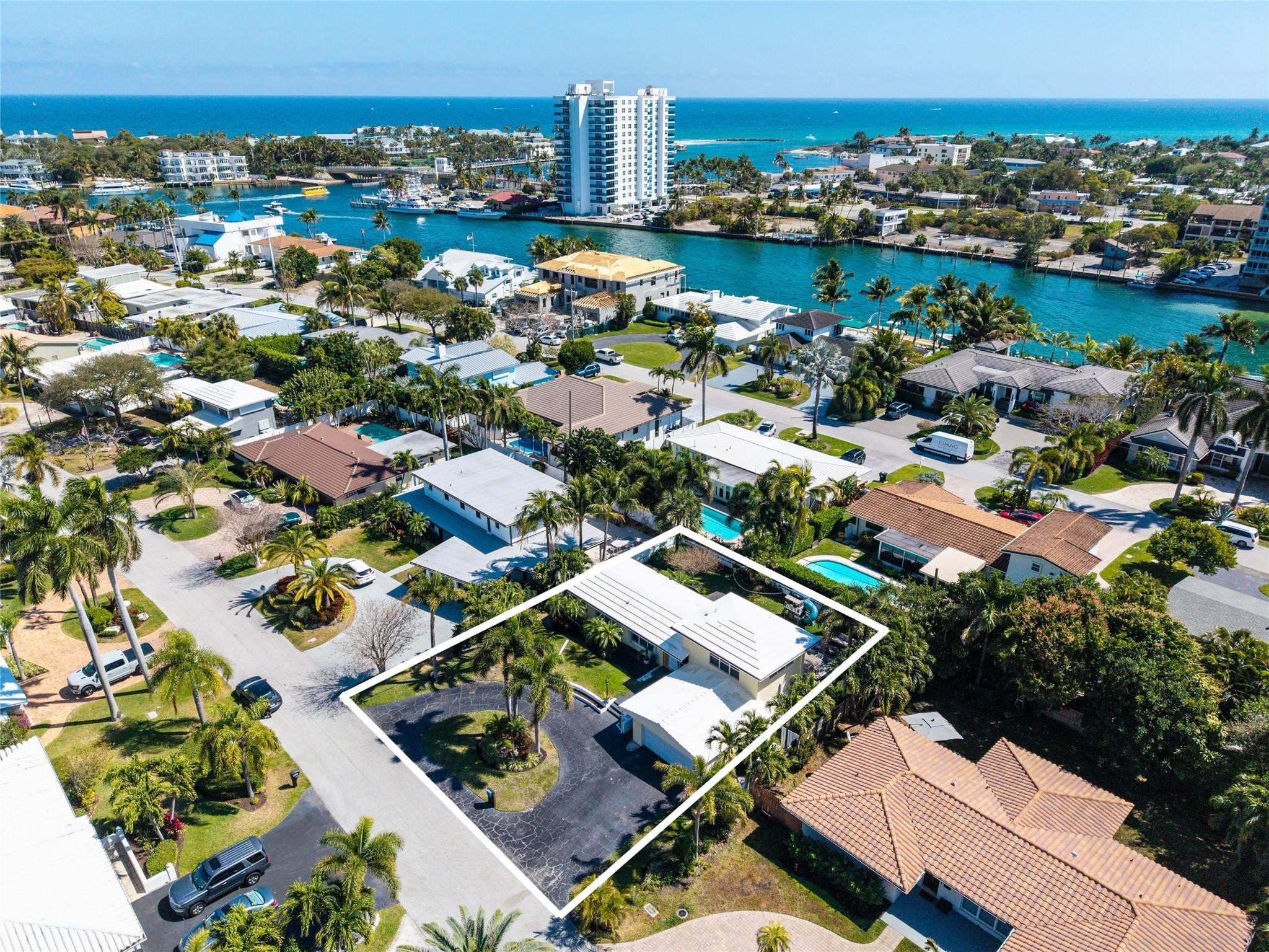 LIGHTHOUSE POINT FIRST SE - Residential