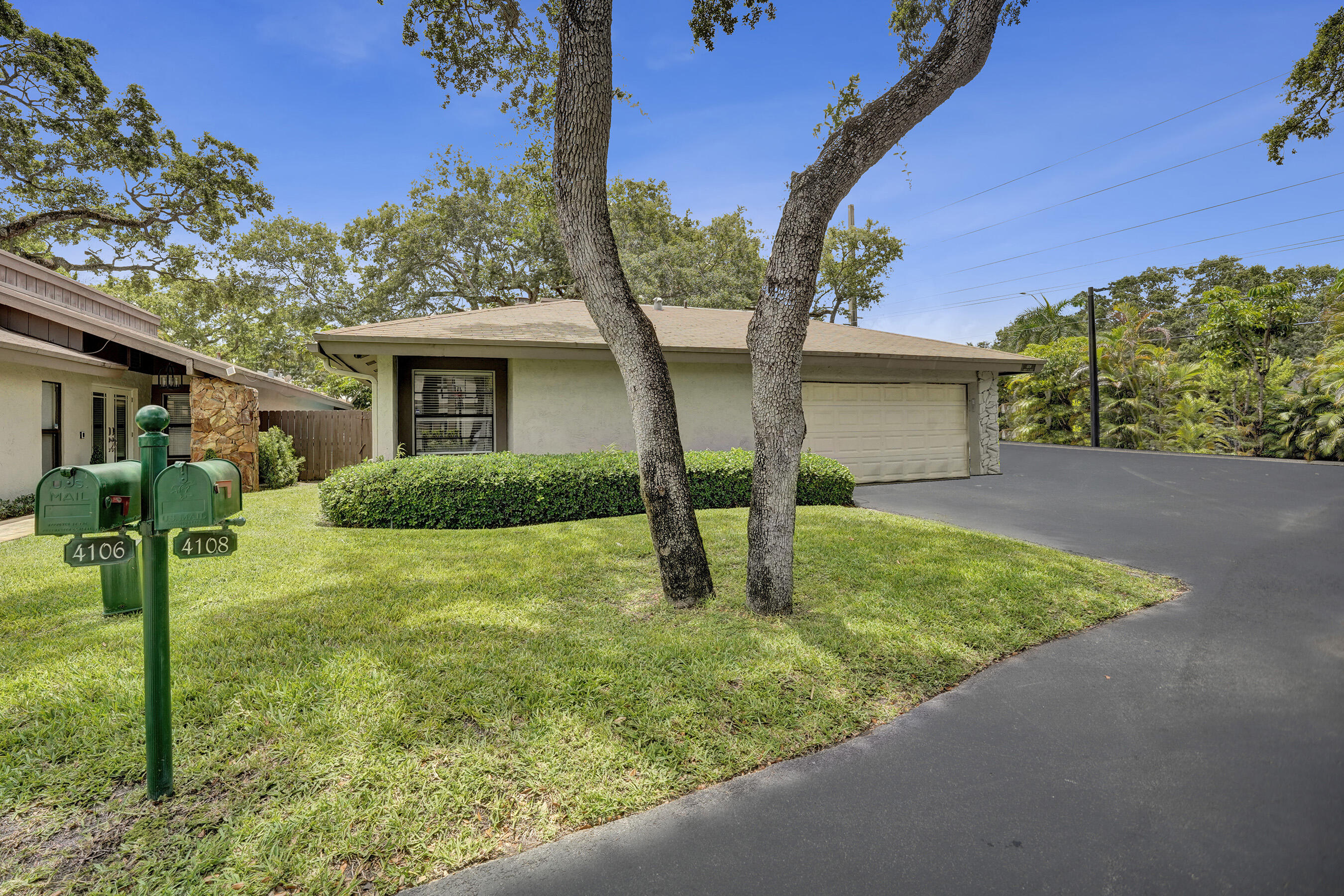 WOODS OF EMERALD HILLS - Residential