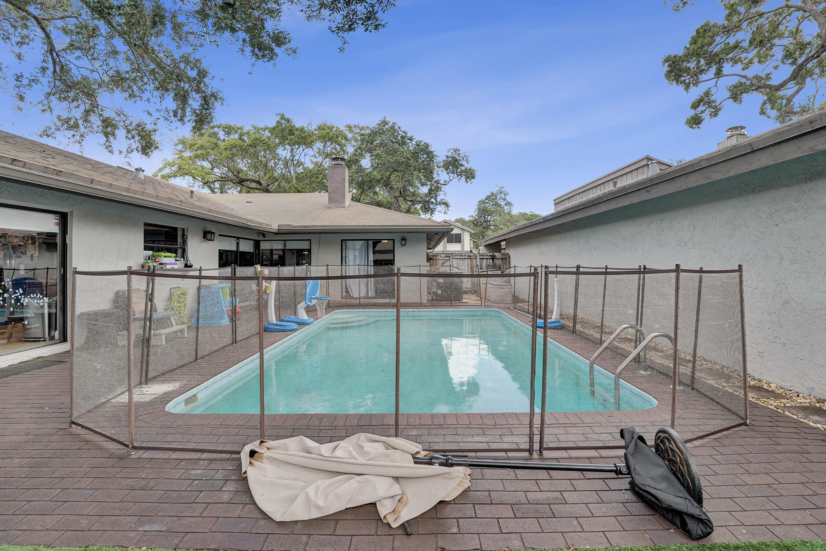 WOODS OF EMERALD HILLS - Residential