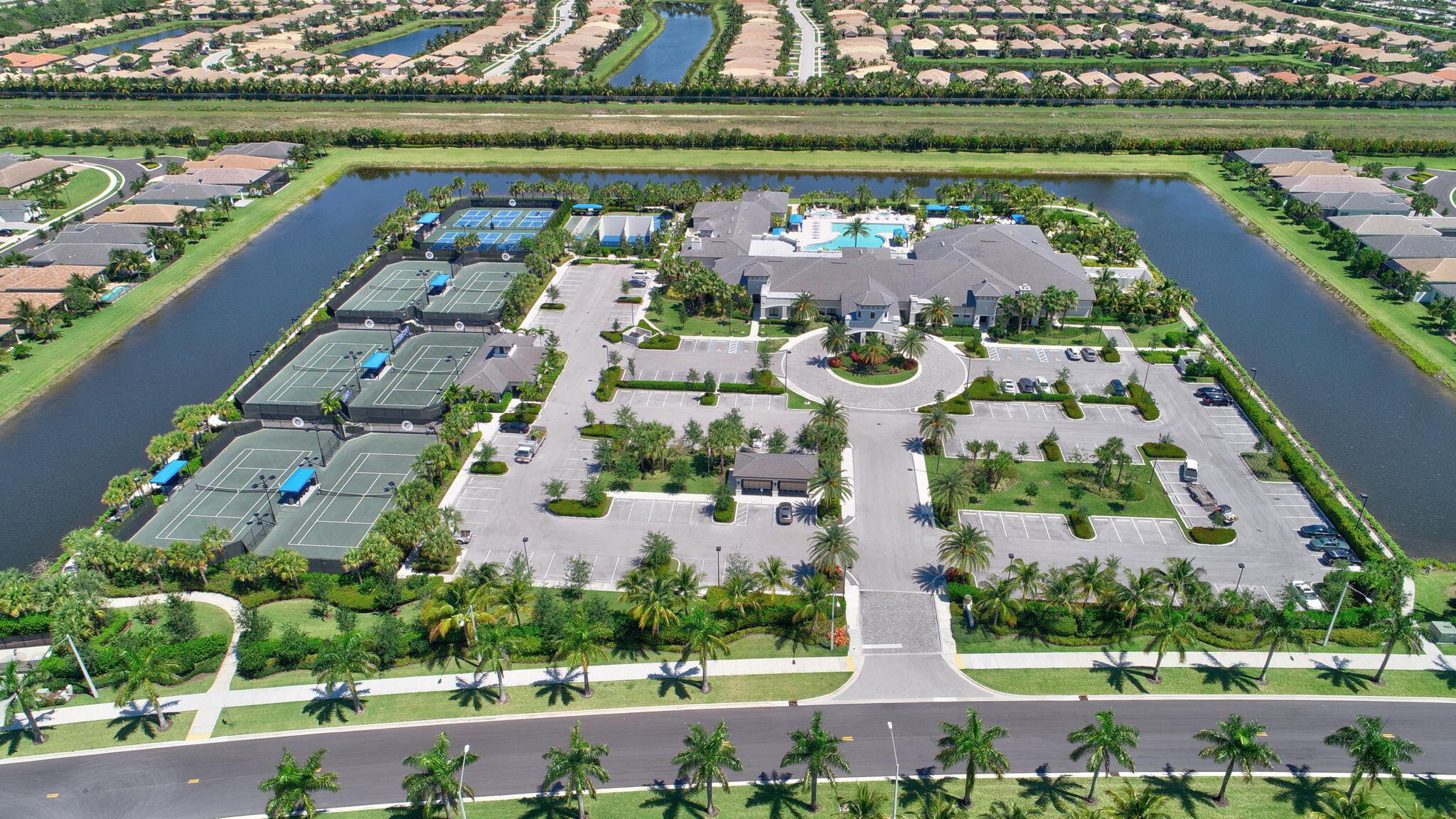 VALENCIA COVE AGR PUD SOUTH PL - Residential