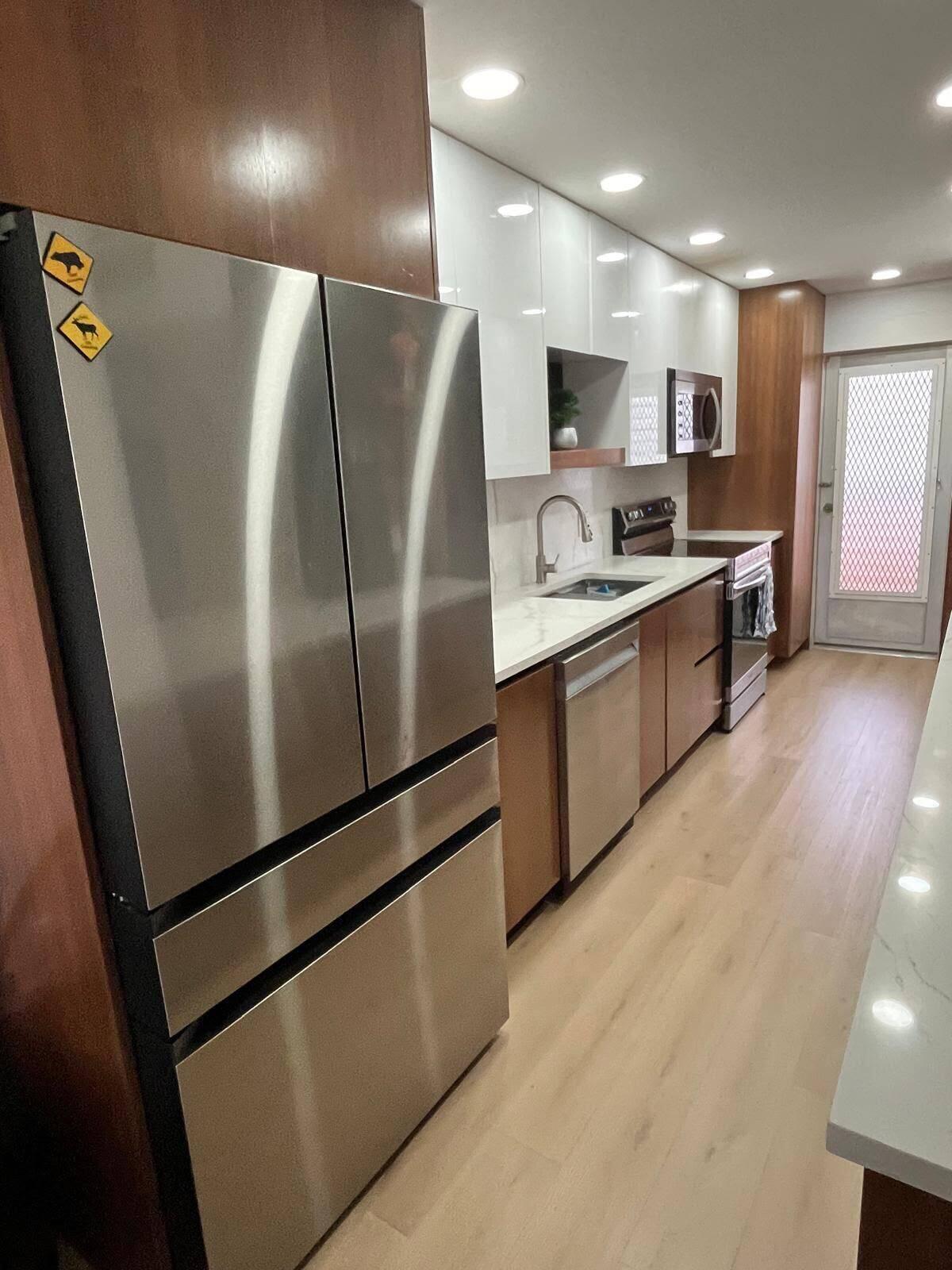 LIGHTHOUSE POINT PLAZA CONDO - Residential Lease