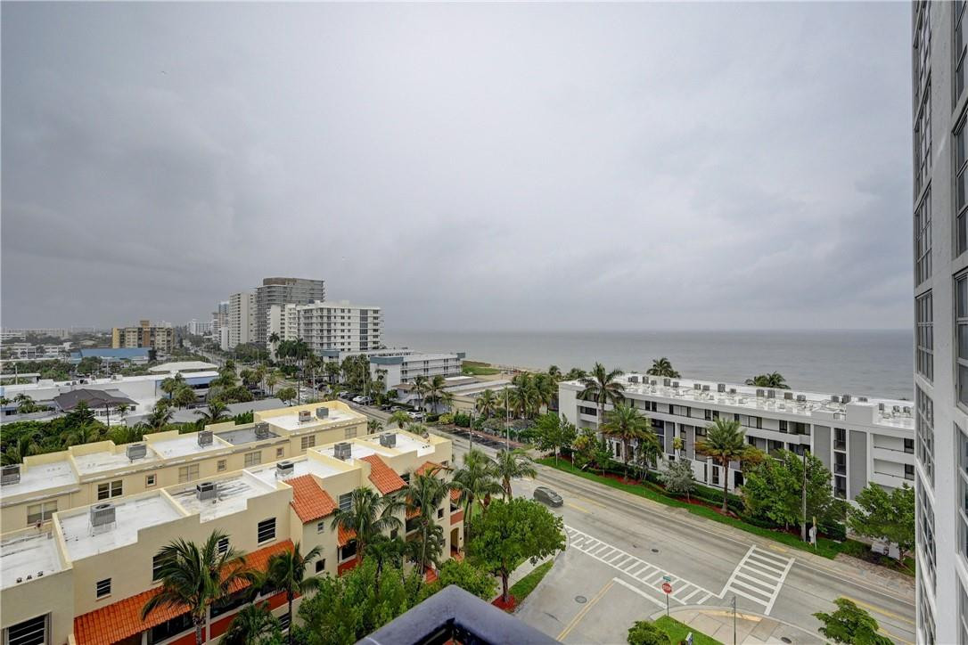Silver Thatch - Residential