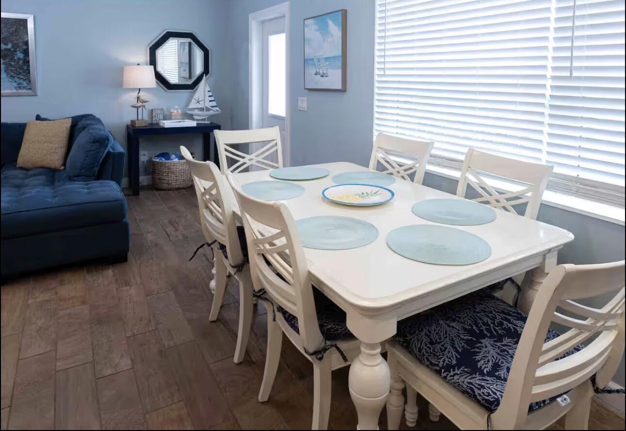BEACH CLUB COLONY SECTION 1 - Residential
