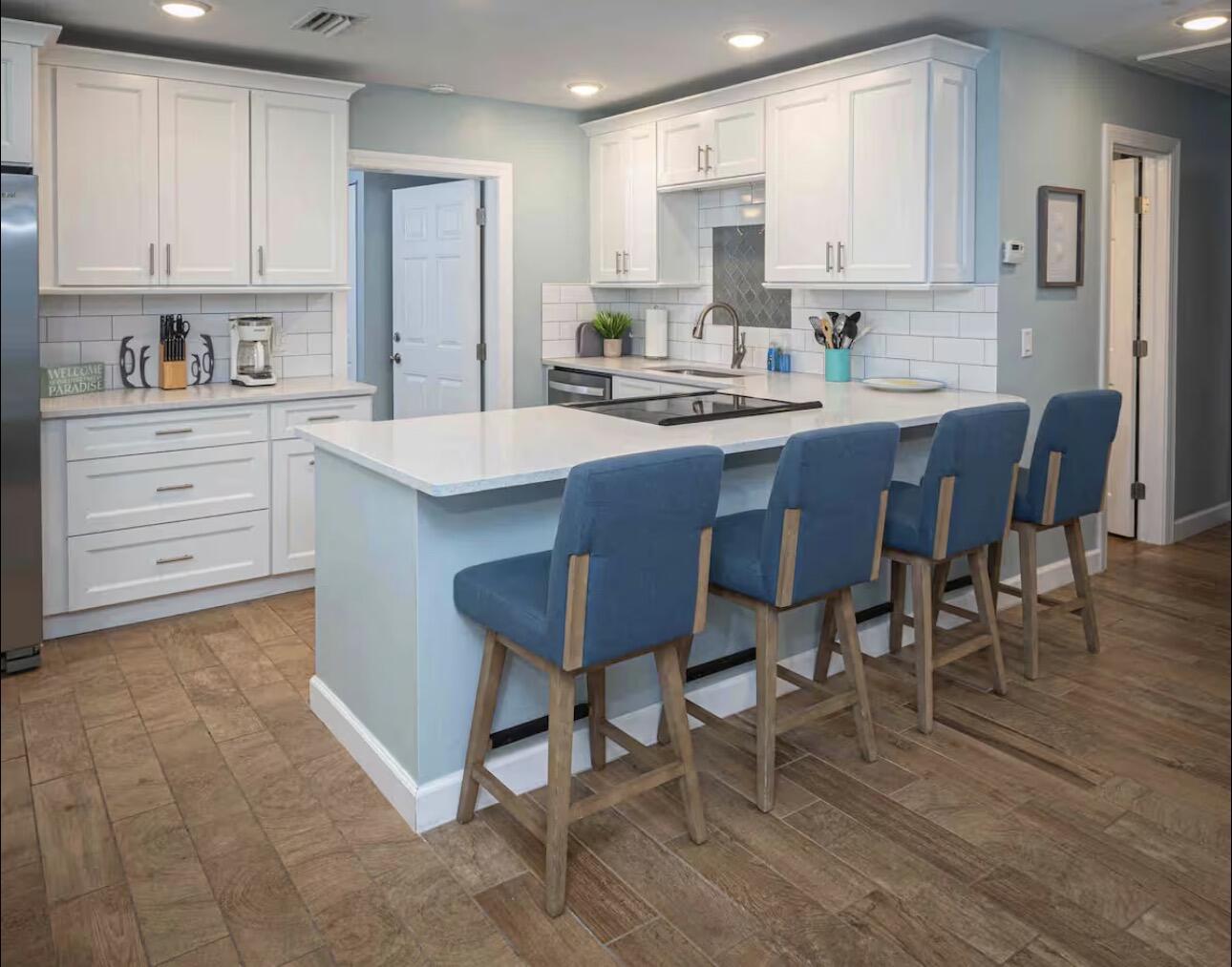 BEACH CLUB COLONY SECTION 1 - Residential