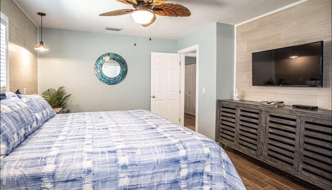 BEACH CLUB COLONY SECTION 1 - Residential