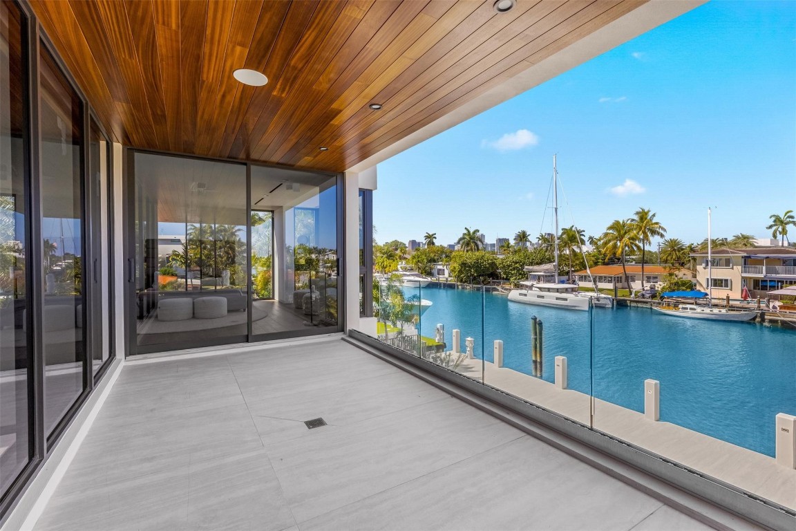 Lauderdale Harbors - Residential