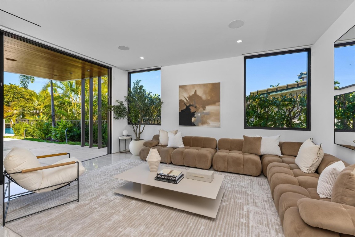 Lauderdale Harbors - Residential