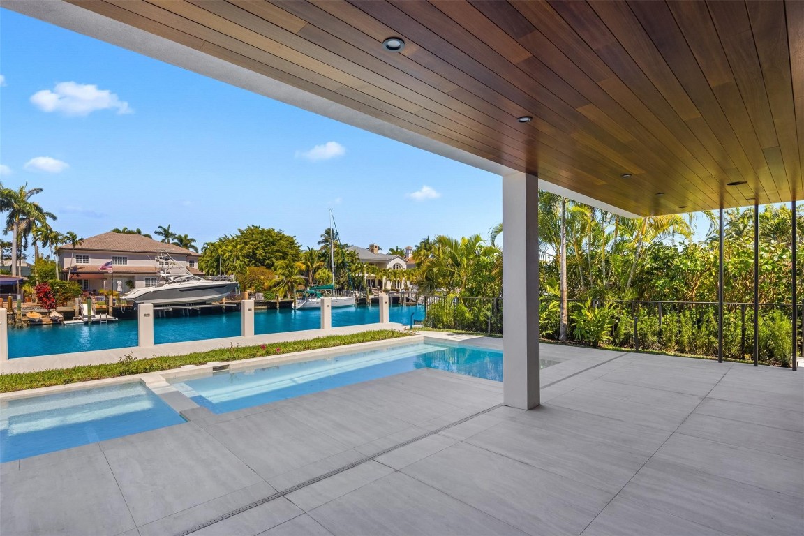 Lauderdale Harbors - Residential