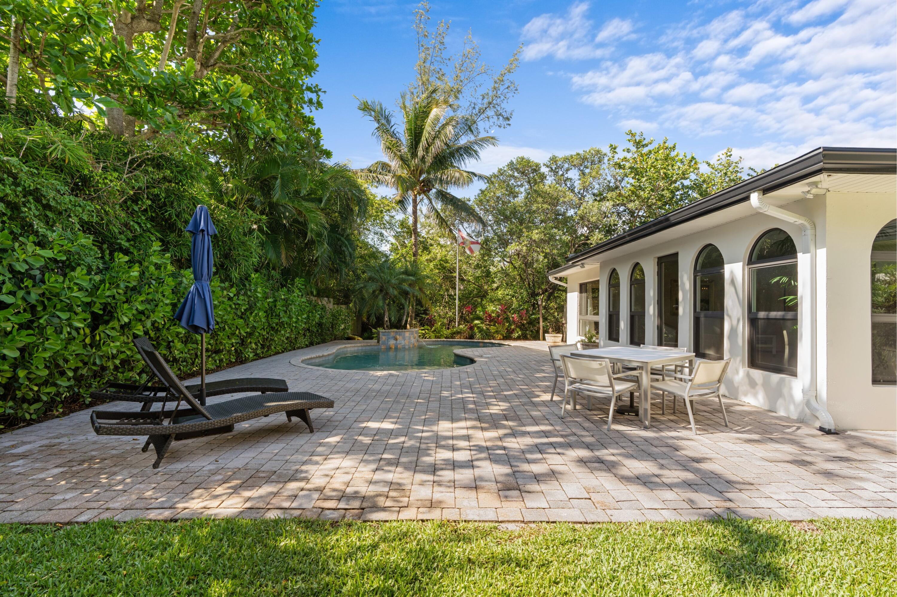COASTAL SHORES WEST - Residential